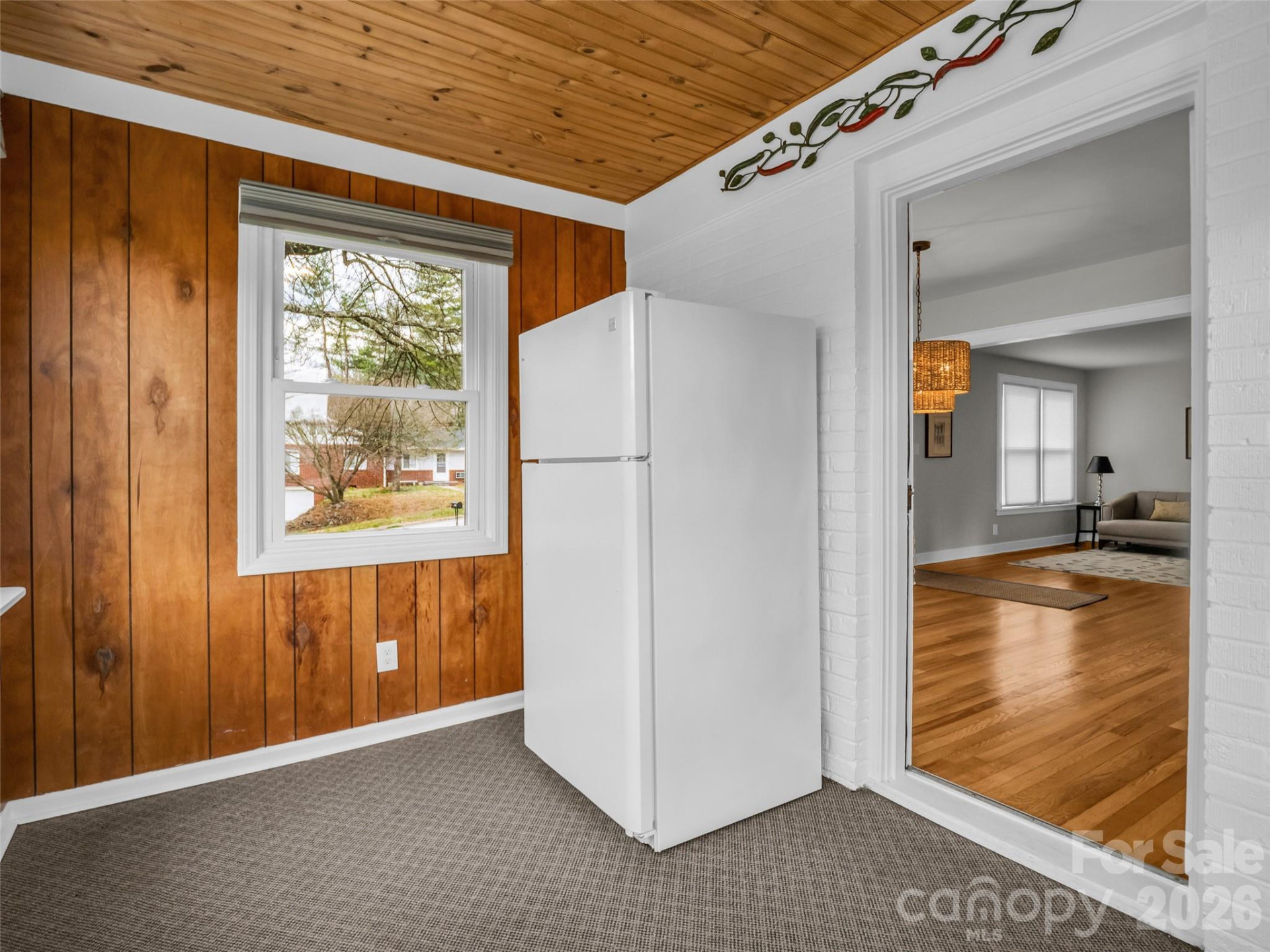 1038 Sylvan Boulevard - Photo 22