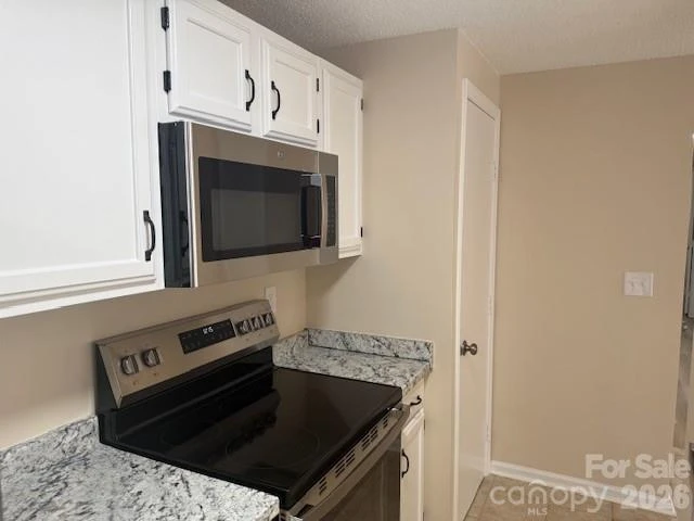 1610 Arlyn Circle - Photo 6