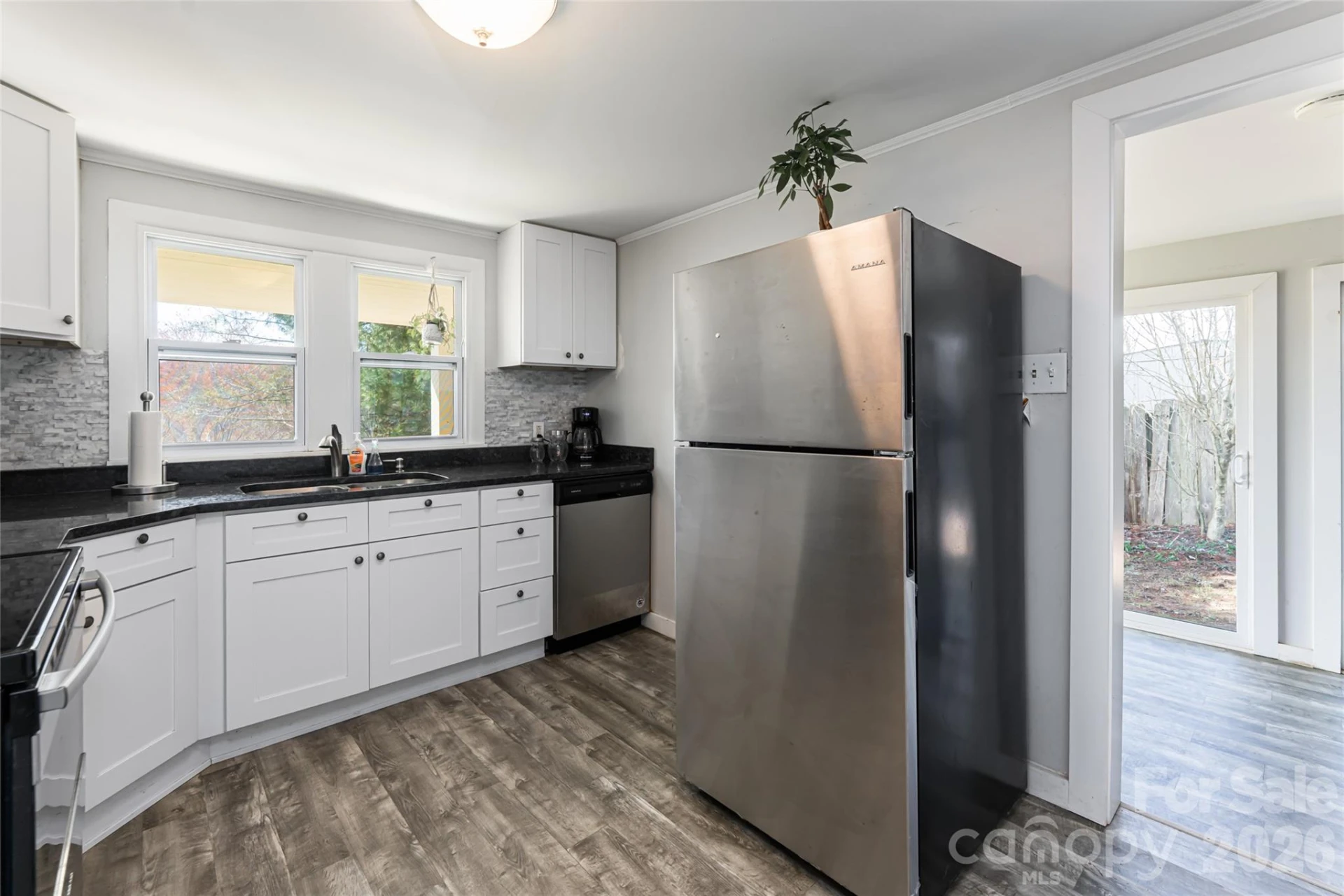 203 Pine Street - Photo 15