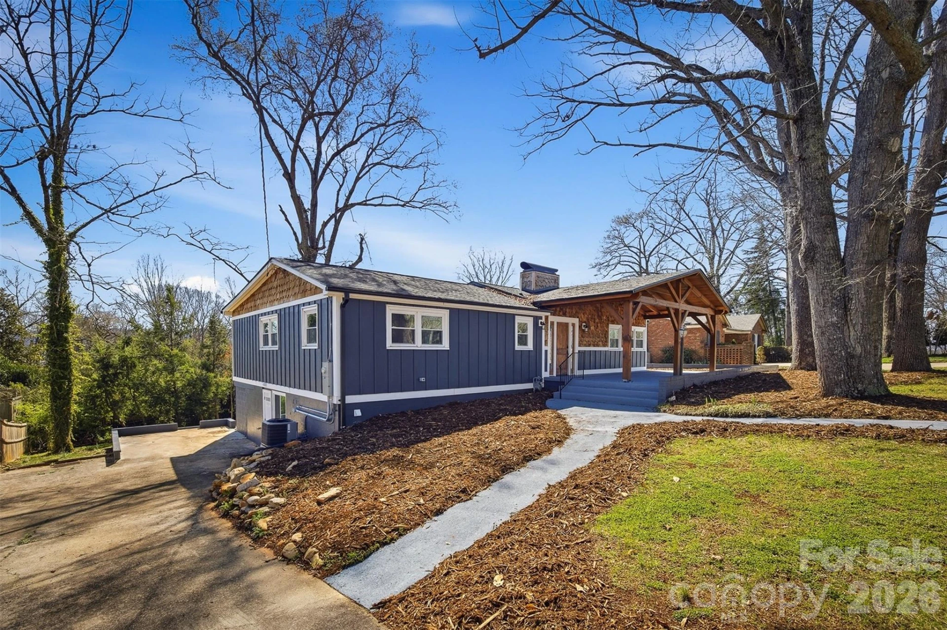 223 Park Drive - Photo 2