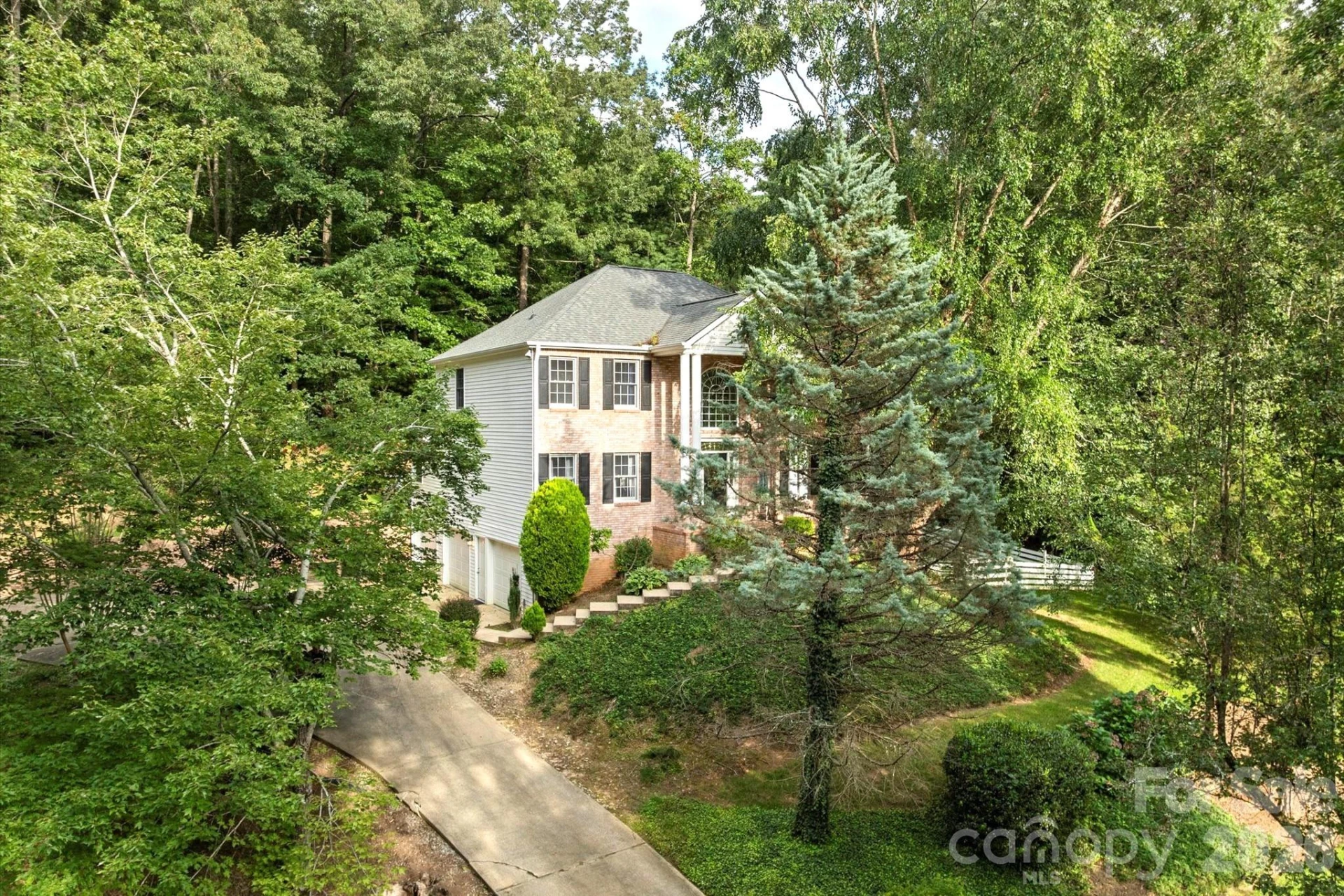 314 Sweetwater Hills Drive