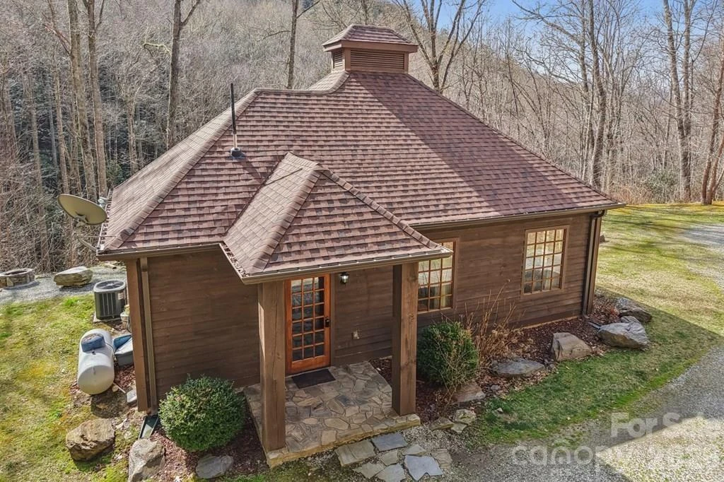 1012 Alarka Highlands Drive - Photo 2