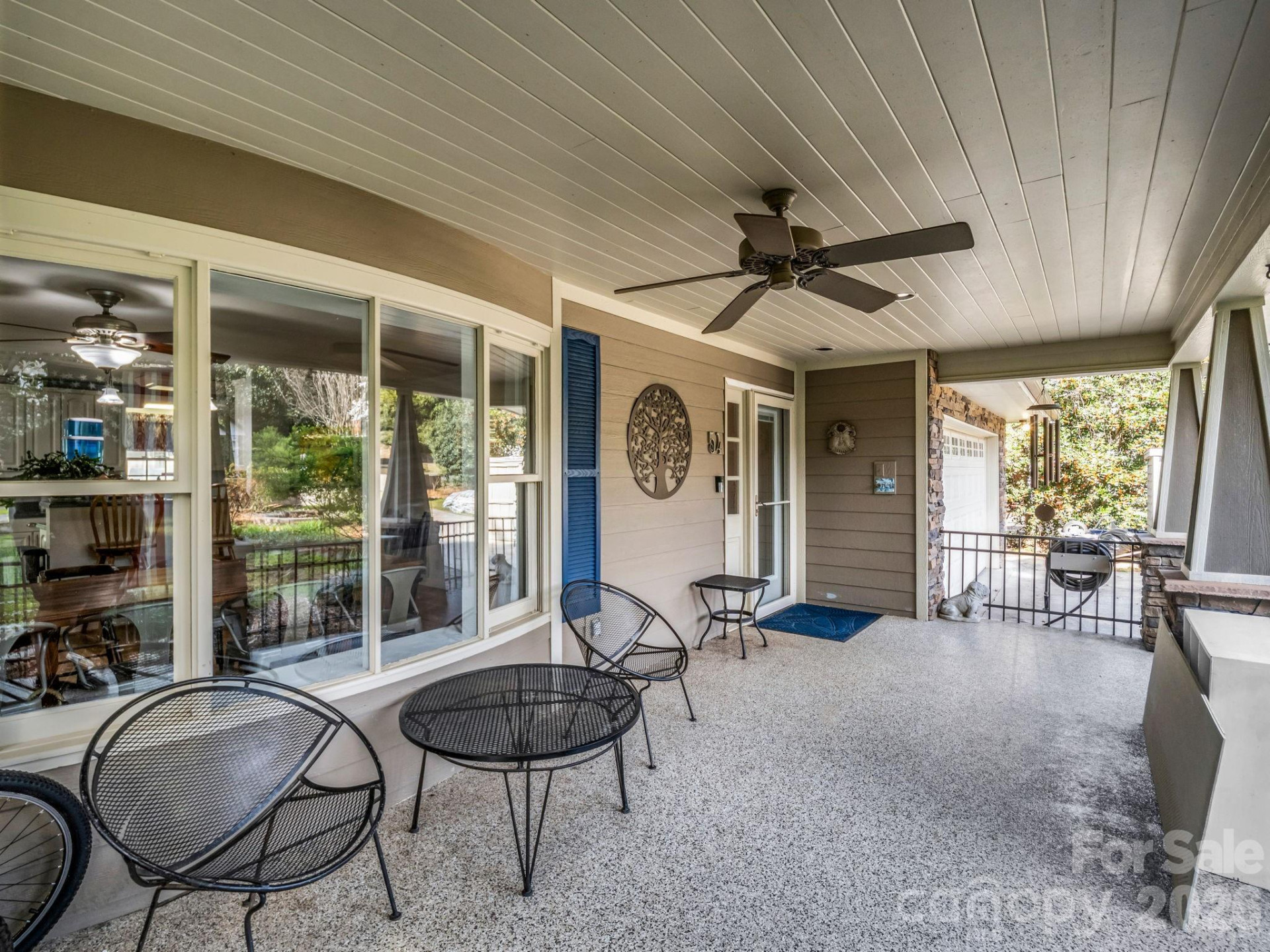 54 Broadway Avenue - Photo 3