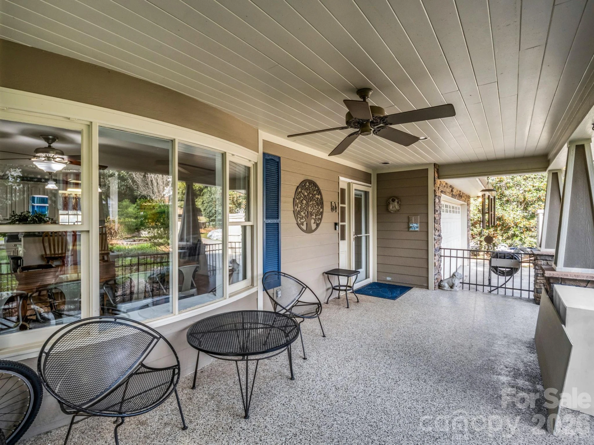 54 Broadway Avenue - Photo 3