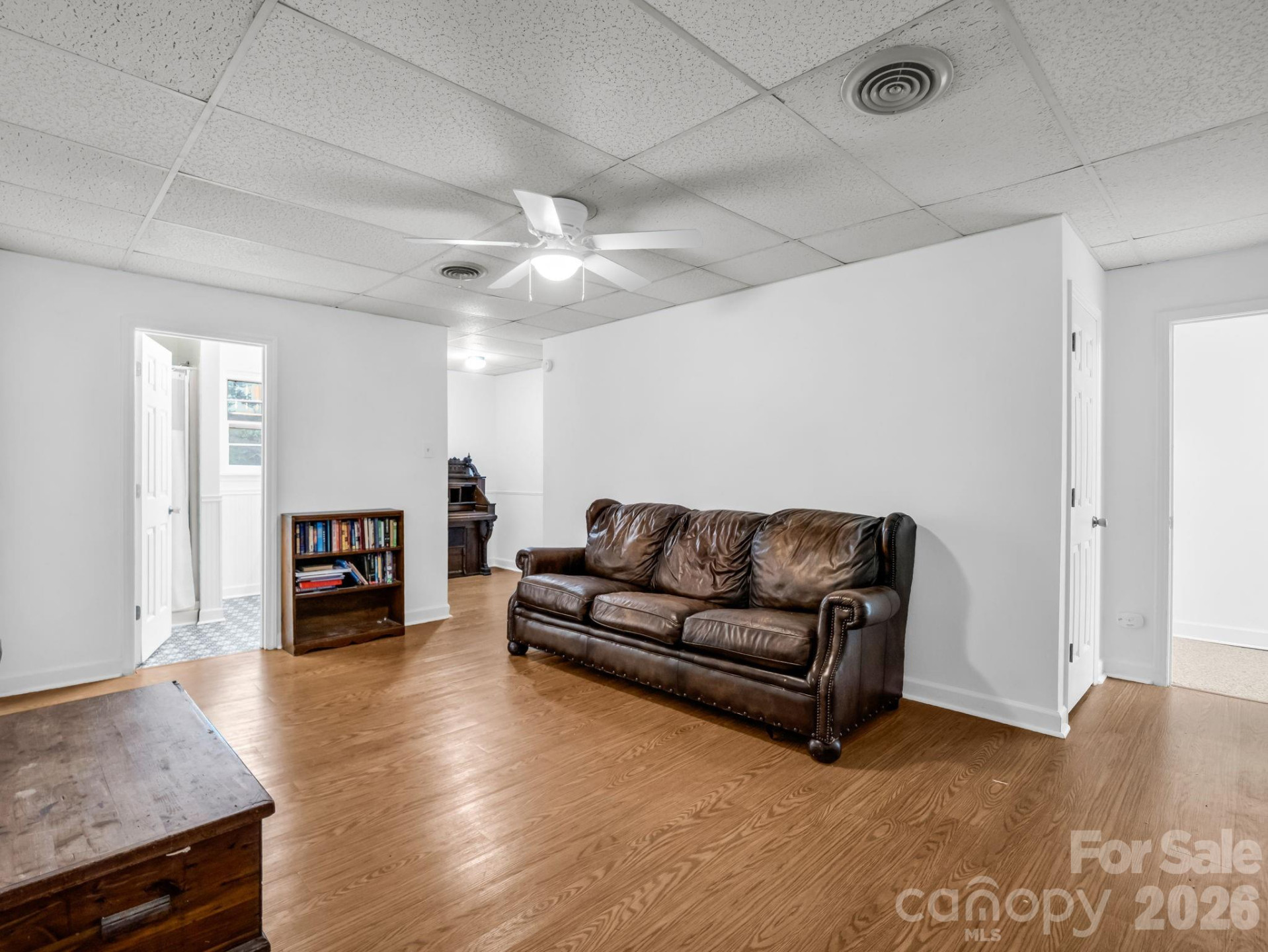 54 Broadway Avenue - Photo 30