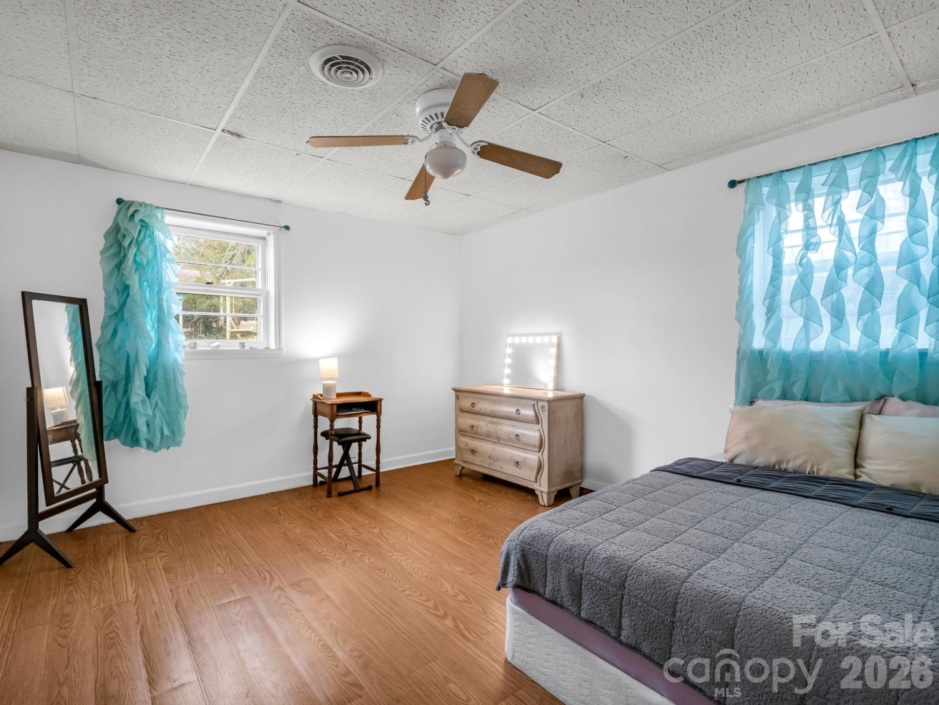 54 Broadway Avenue - Photo 32