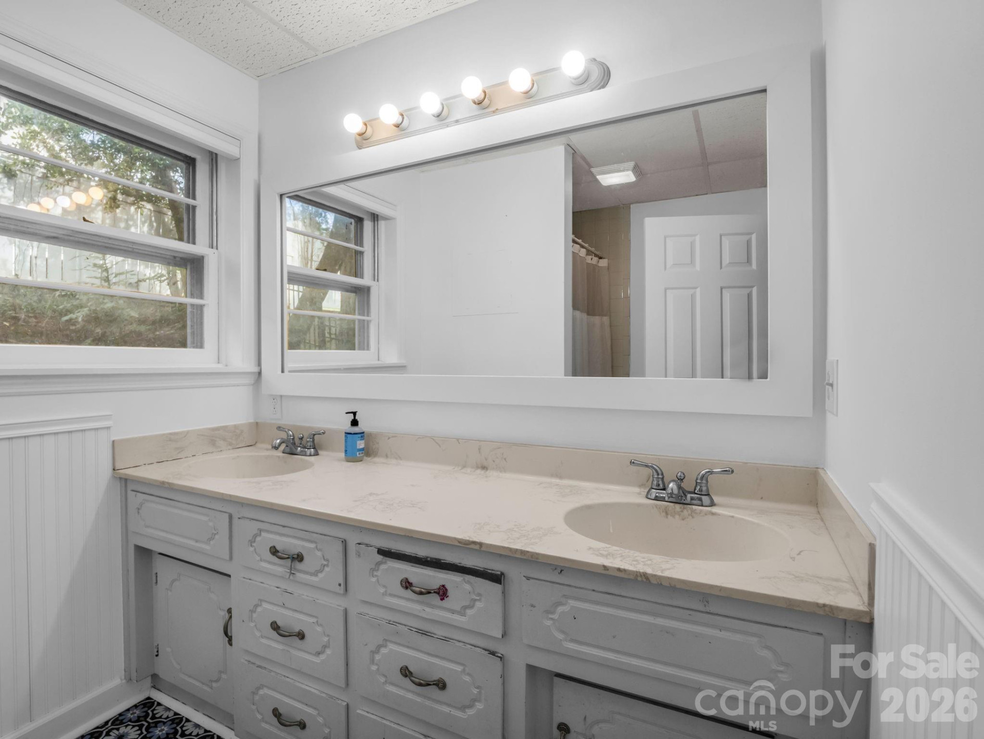 54 Broadway Avenue - Photo 33