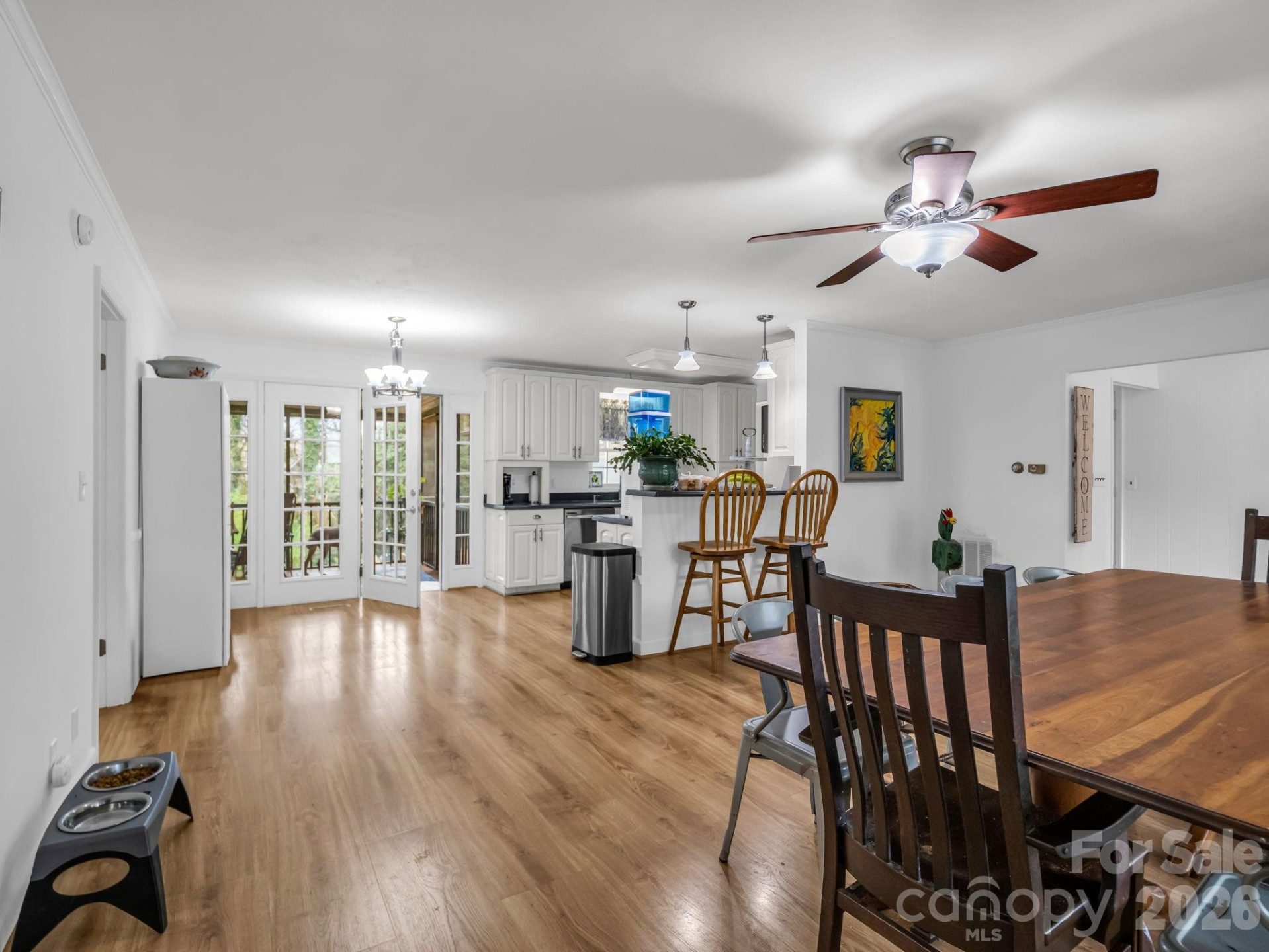 54 Broadway Avenue - Photo 9