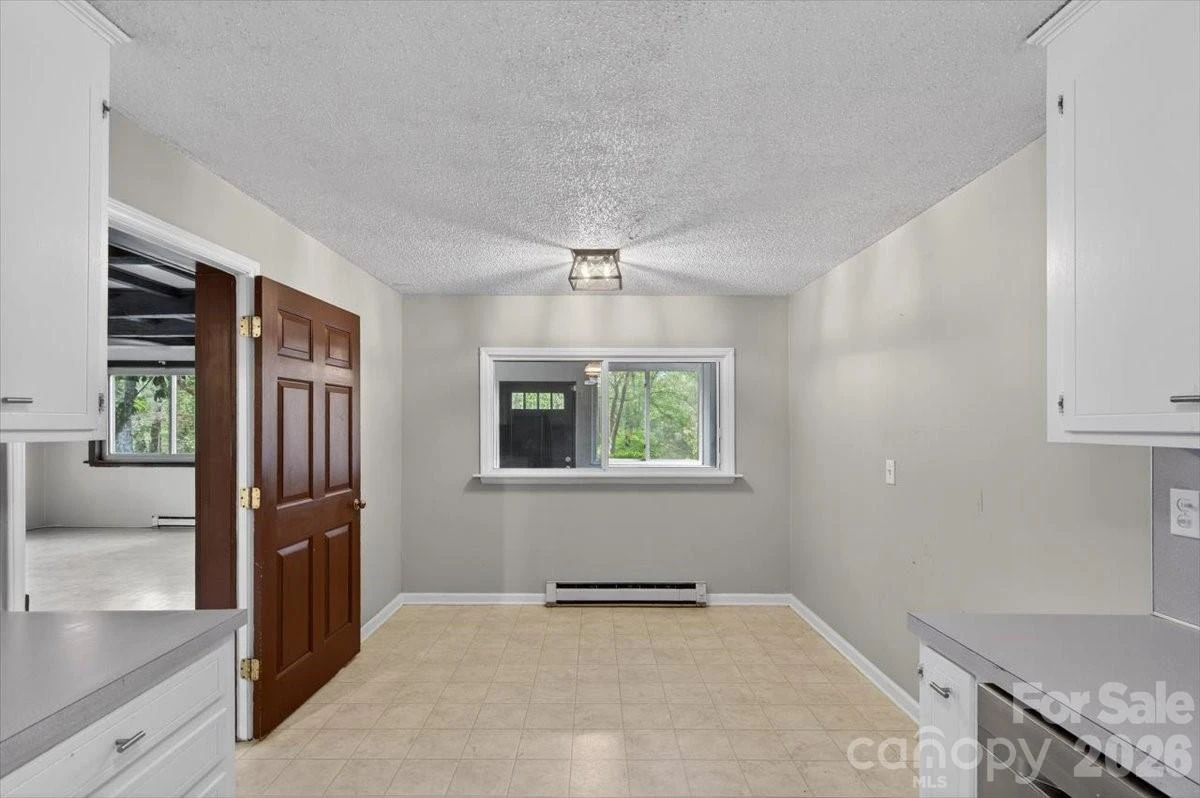 209 Edgewood Drive - Photo 5