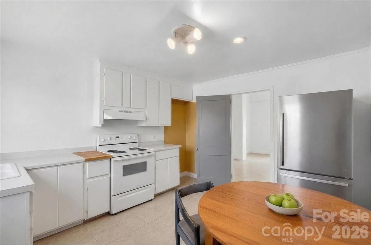 209 Edgewood Drive - Photo 10
