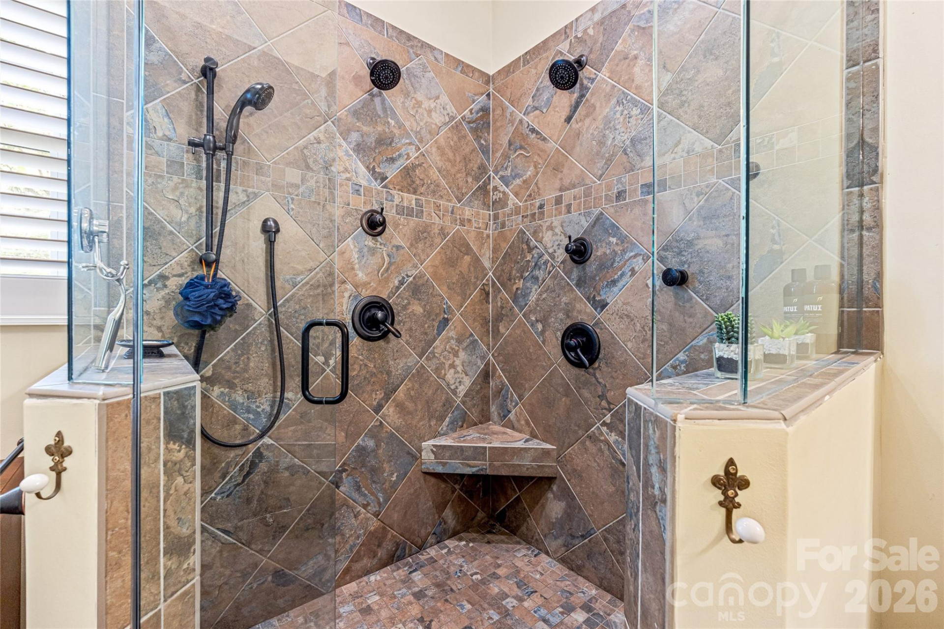 672 Blythe Street - Photo 25