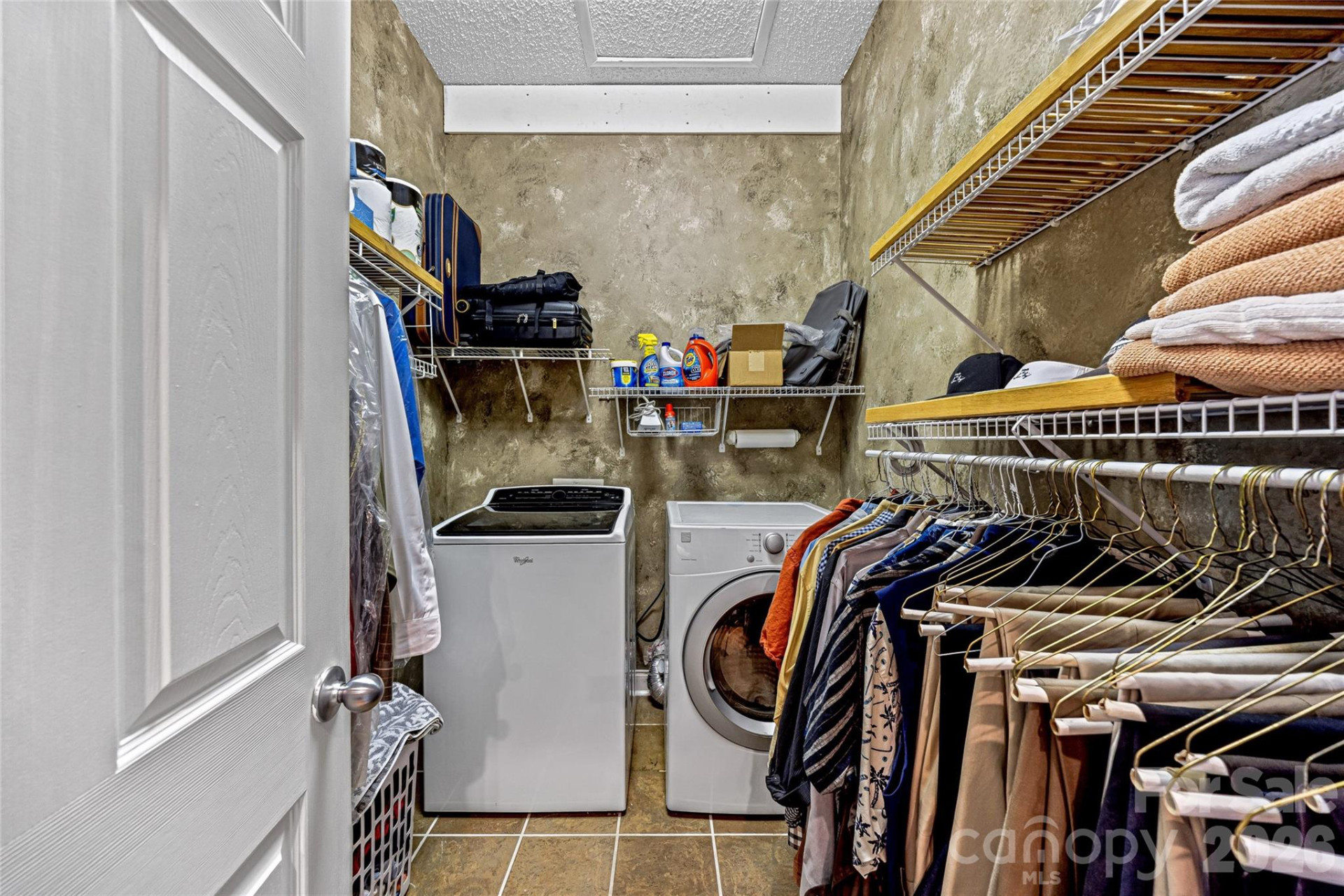 672 Blythe Street - Photo 26