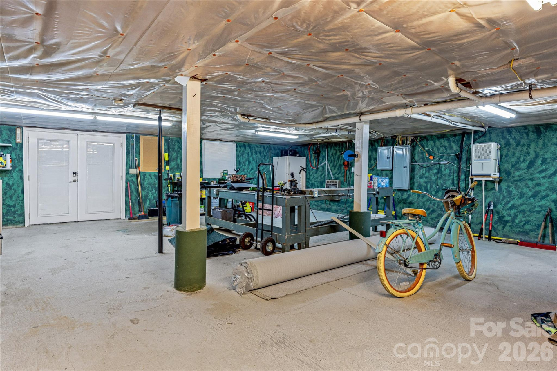 672 Blythe Street - Photo 31