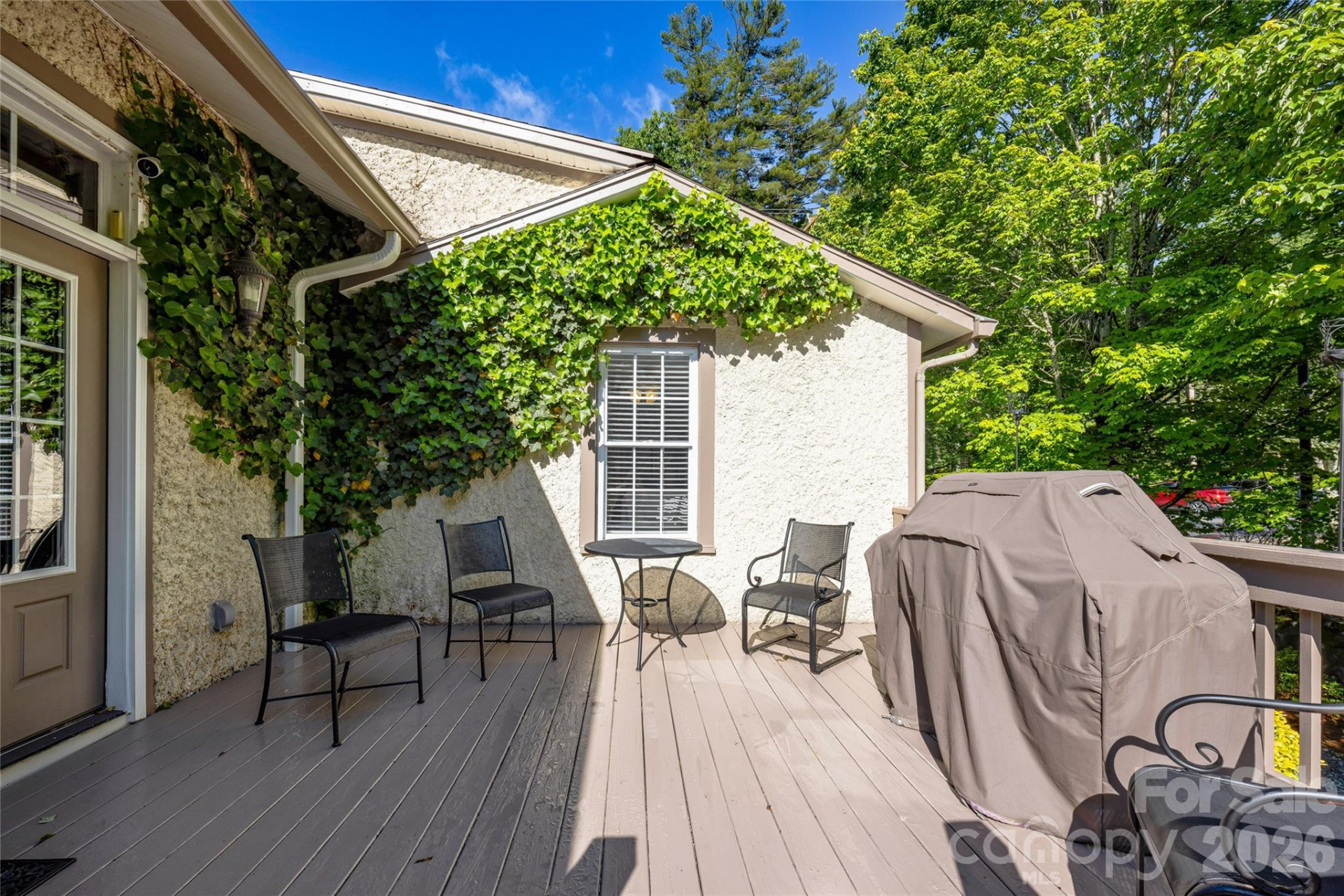 672 Blythe Street - Photo 34