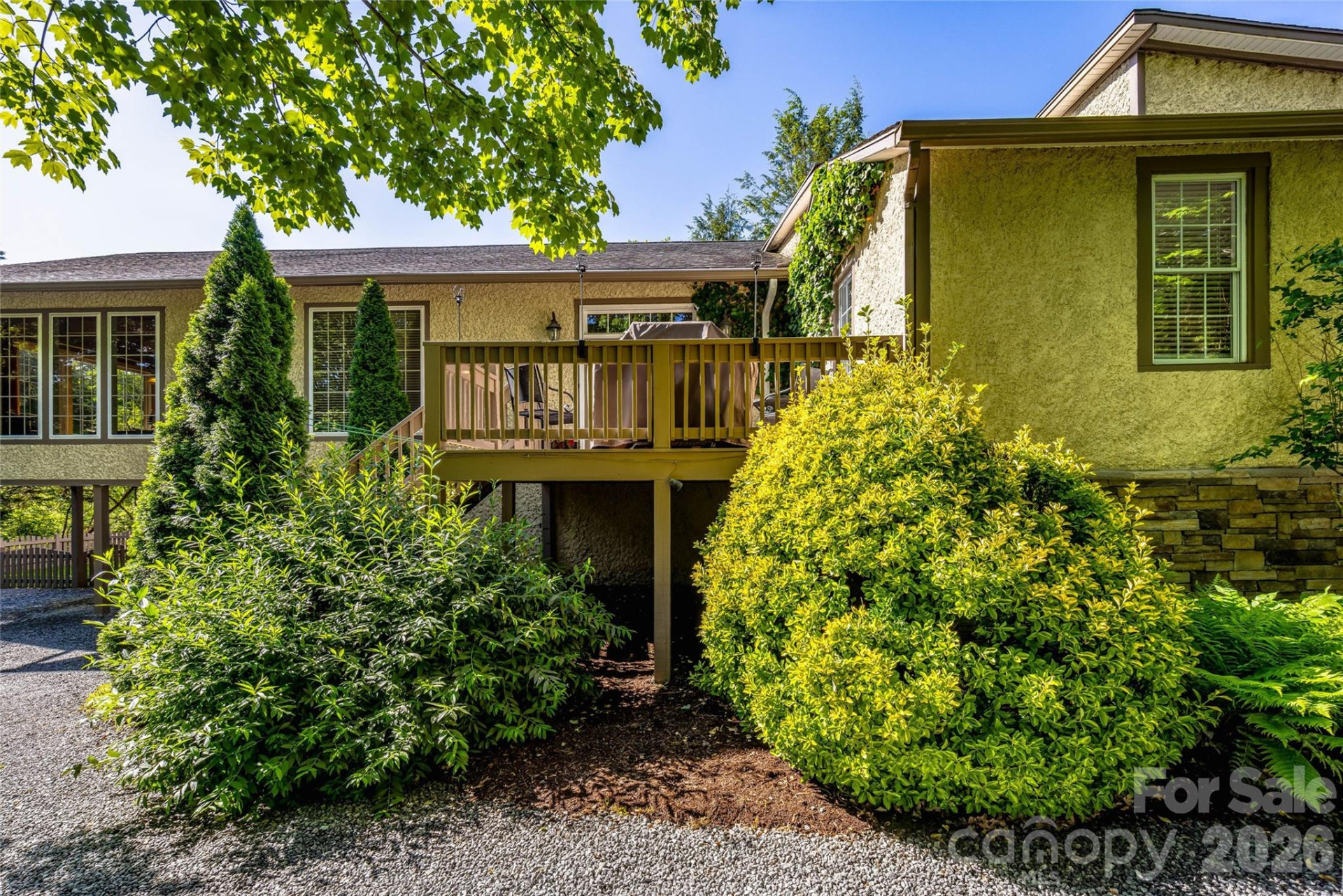 672 Blythe Street - Photo 38