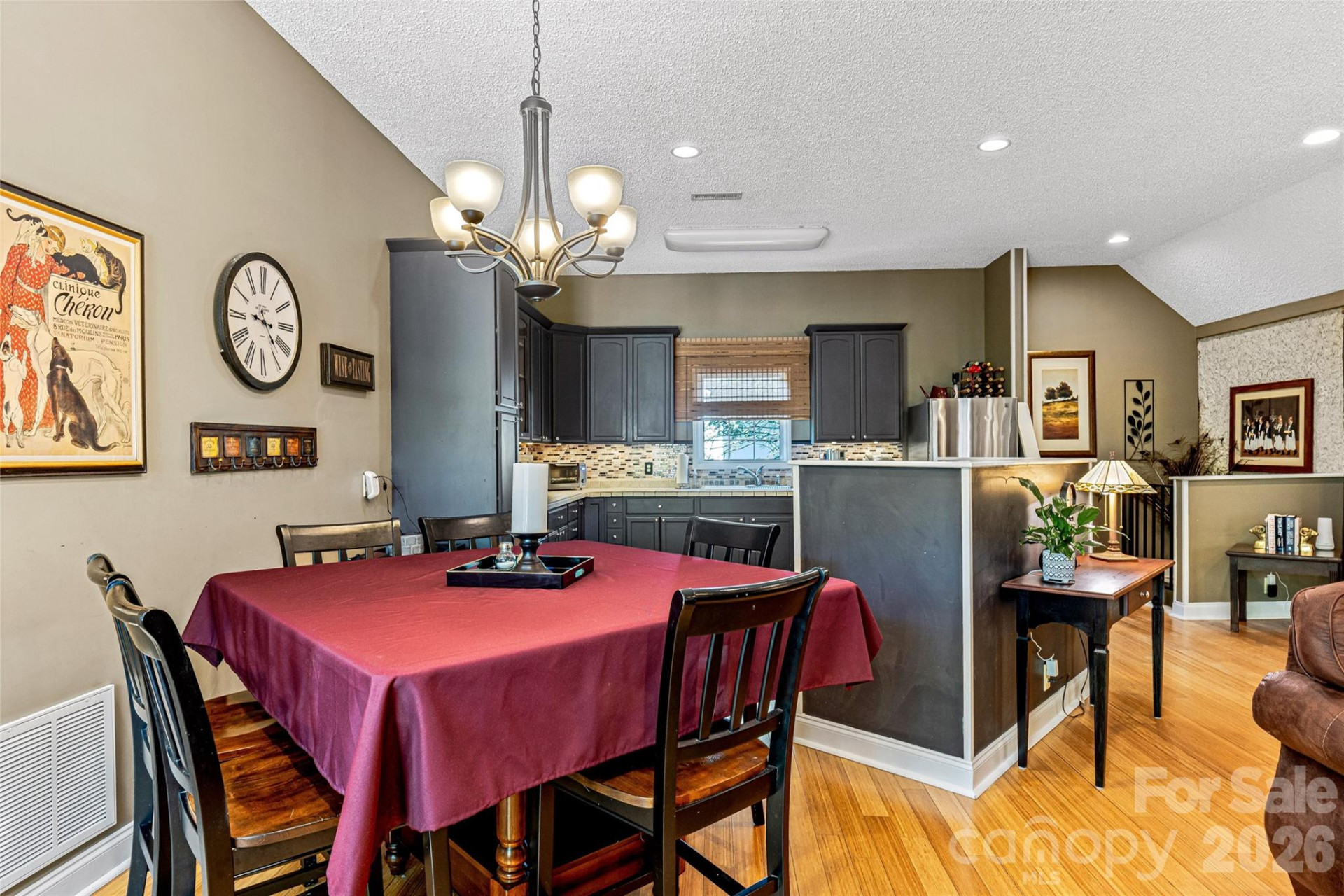 672 Blythe Street - Photo 8