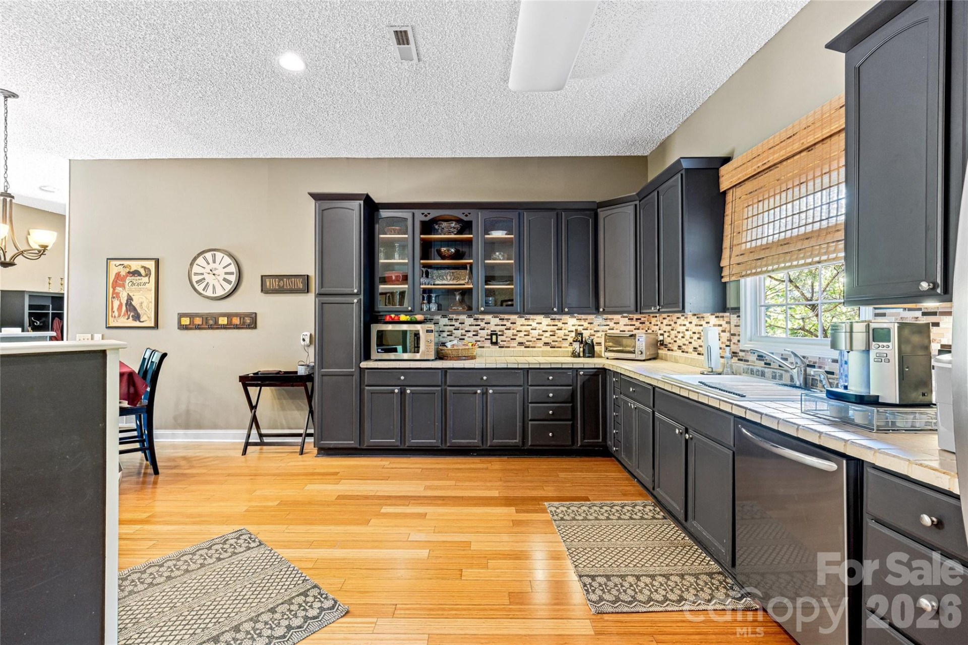 672 Blythe Street - Photo 9