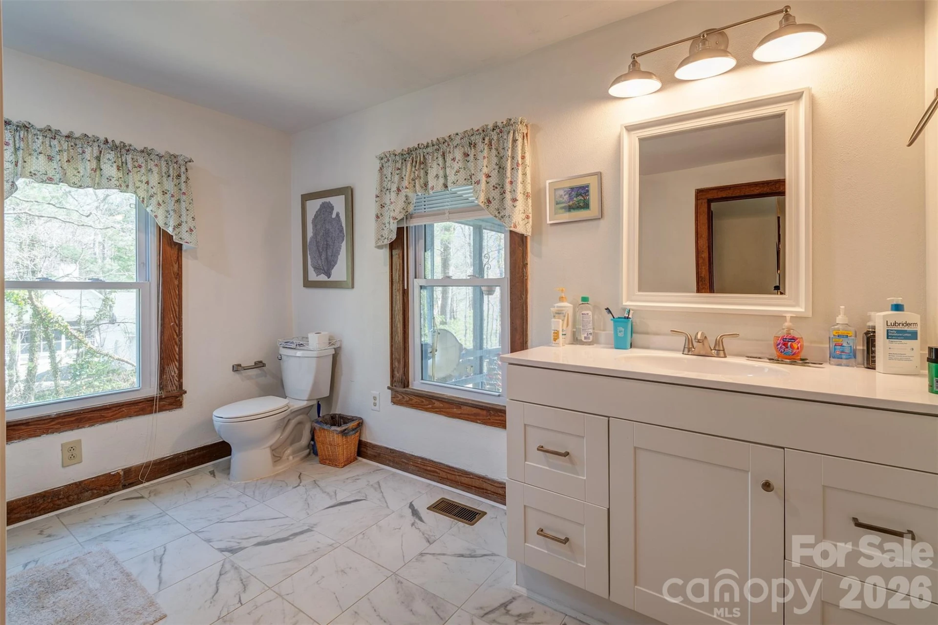 99 Salisbury Avenue - Photo 13