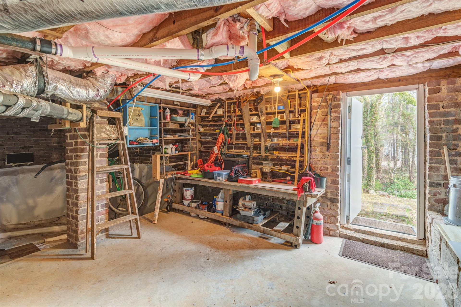 99 Salisbury Avenue - Photo 17
