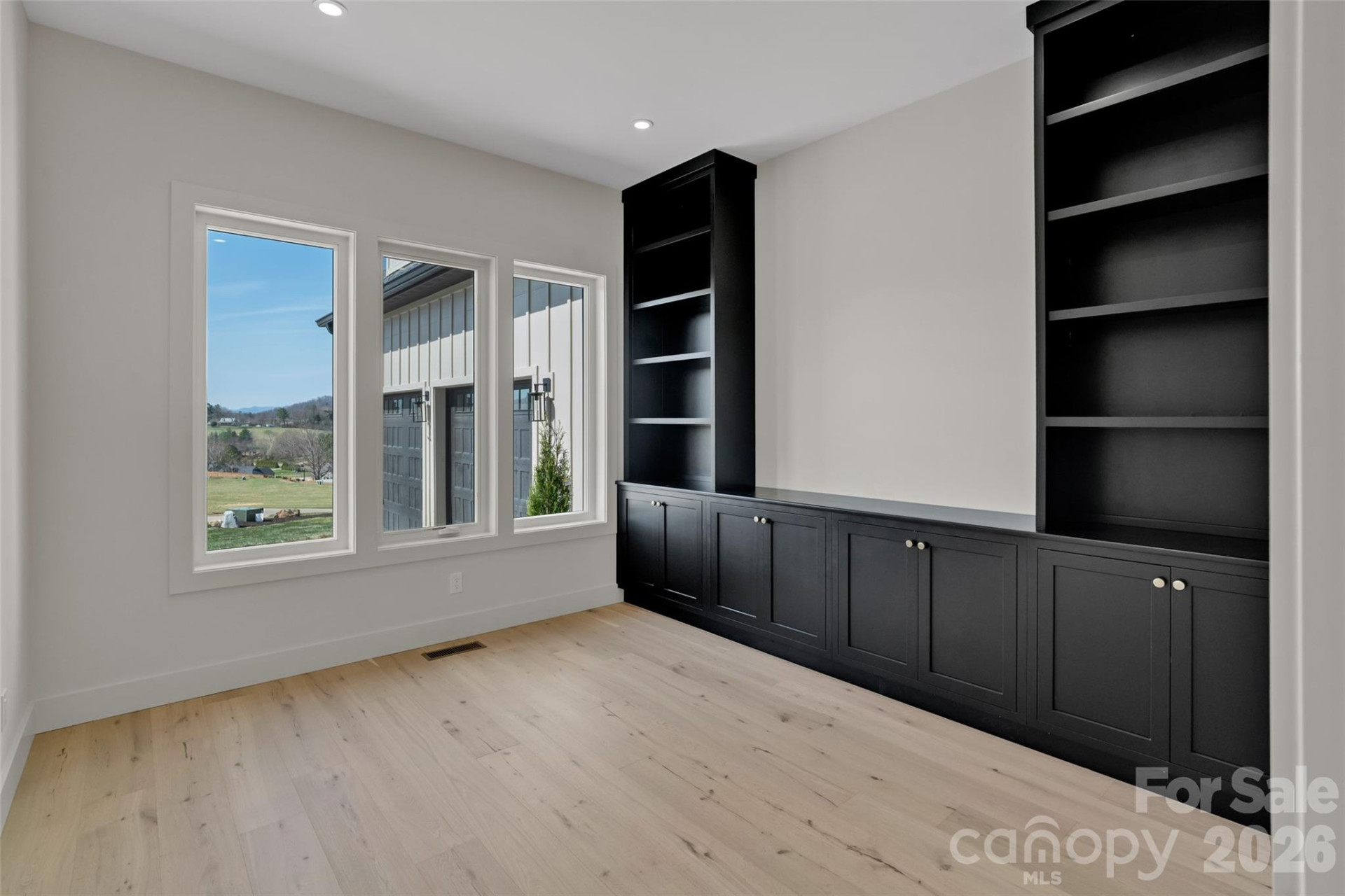 144 Golden Pasture Drive - Photo 8