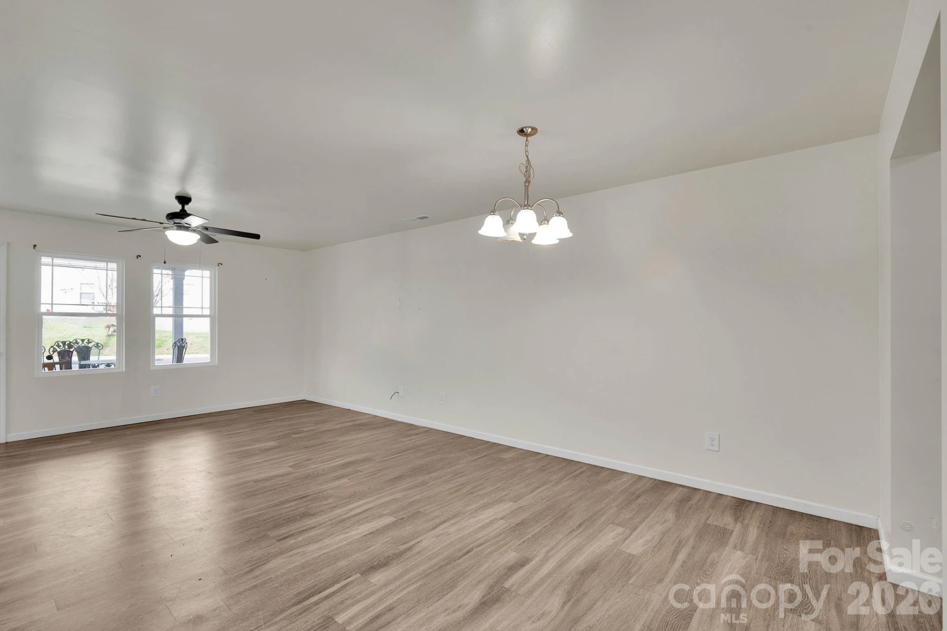 372 Mills Avenue - Photo 19