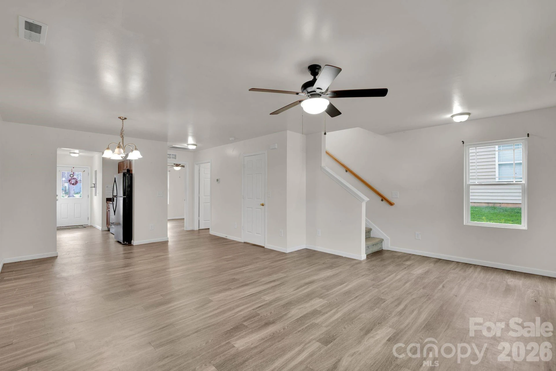 372 Mills Avenue - Photo 23