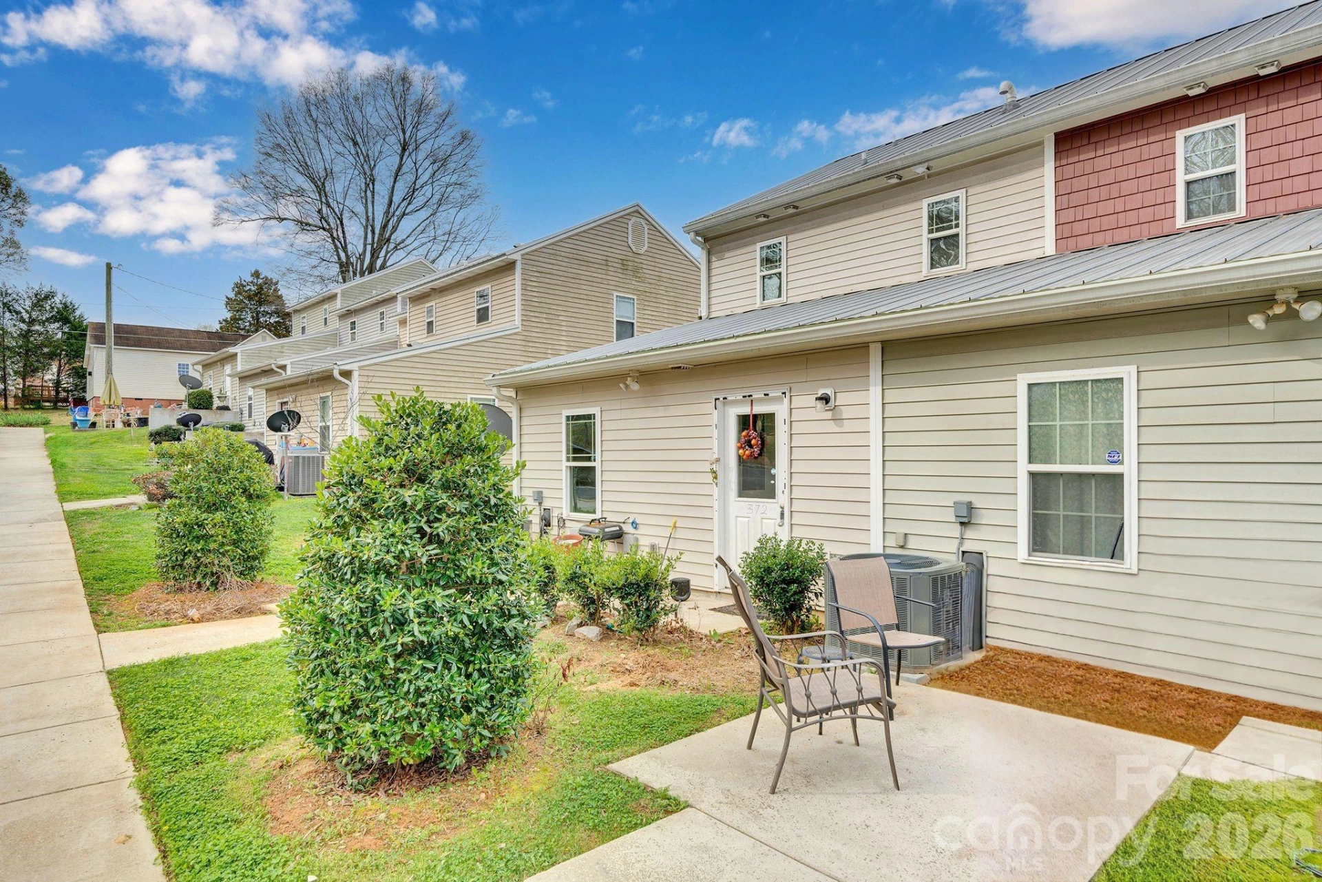 372 Mills Avenue - Photo 28