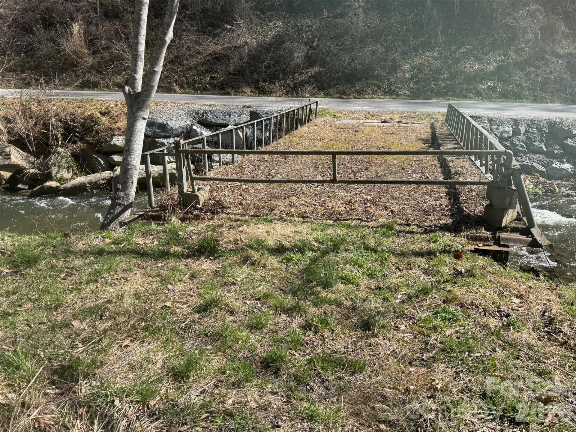 11288 Big Laurel Road - Photo 3