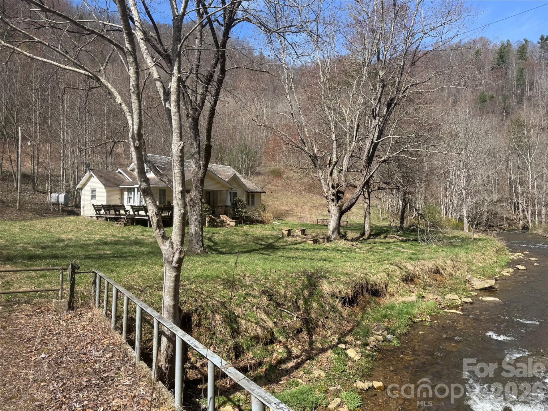 11288 Big Laurel Road - Photo 7