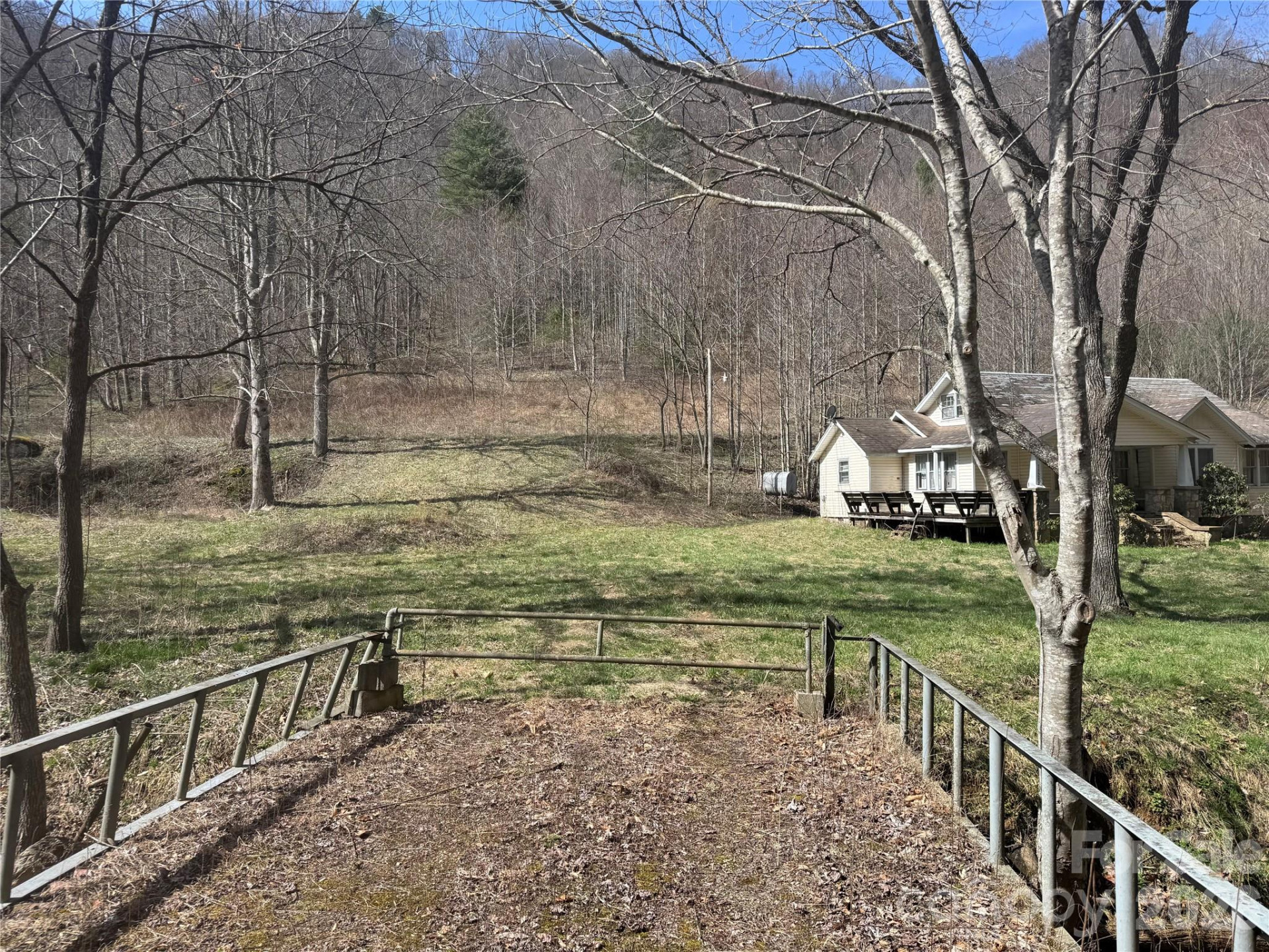 11288 Big Laurel Road - Photo 10