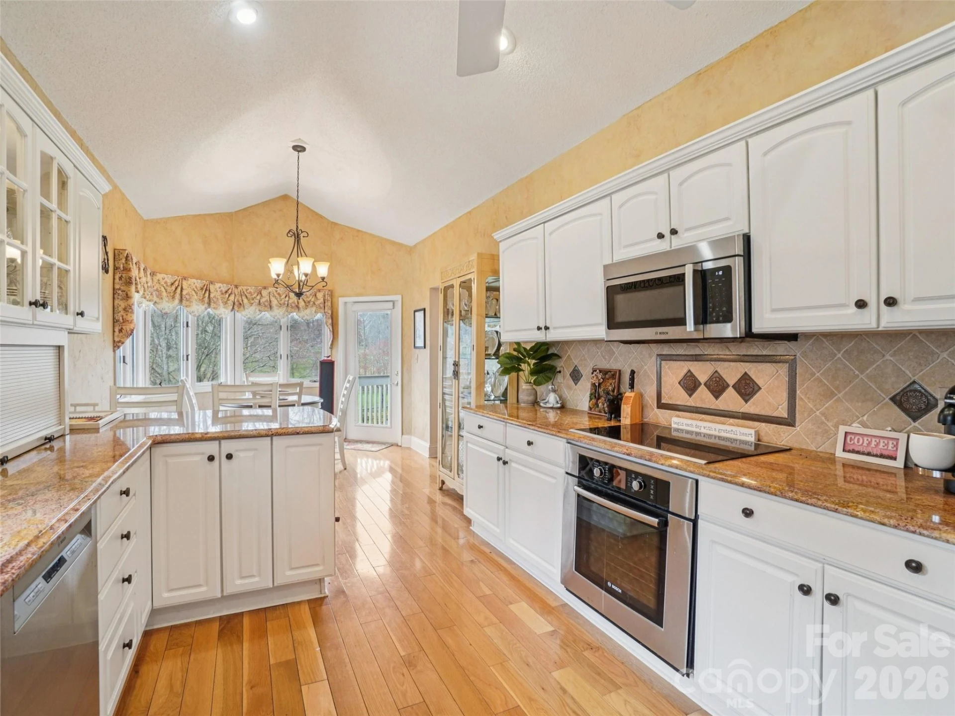 38 Highland Pointe Drive - Photo 14