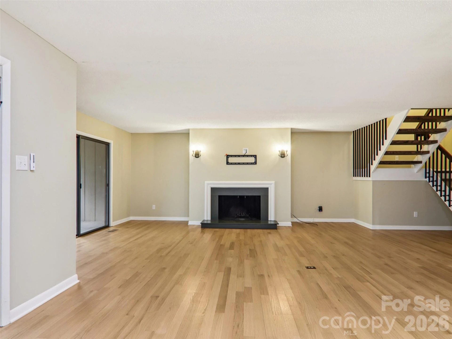 457 Crowfields Drive #6 - Photo 5