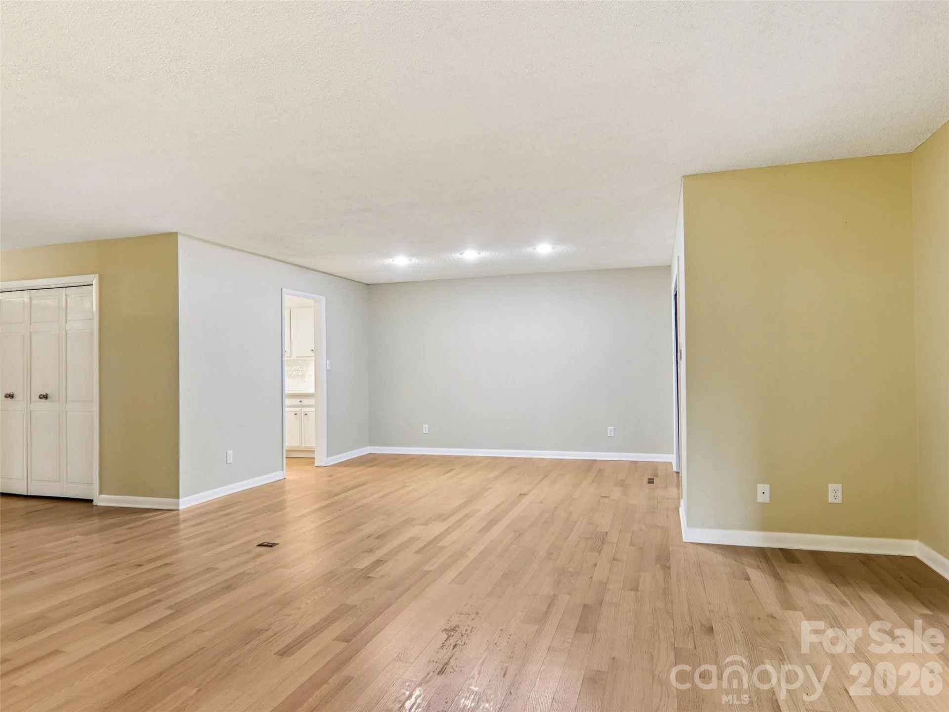 457 Crowfields Drive #6 - Photo 8