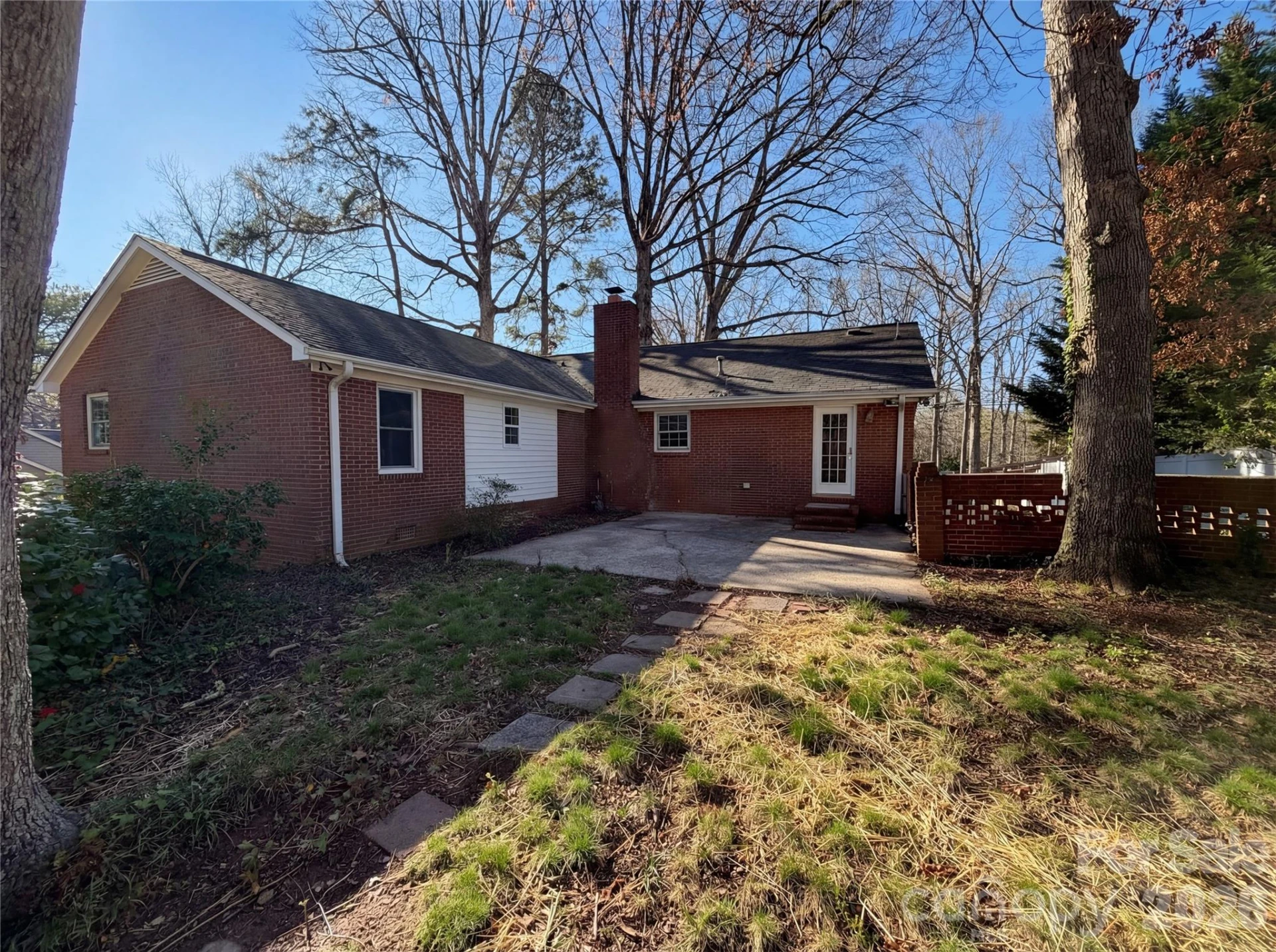 1512 Buckingham Avenue - Photo 5