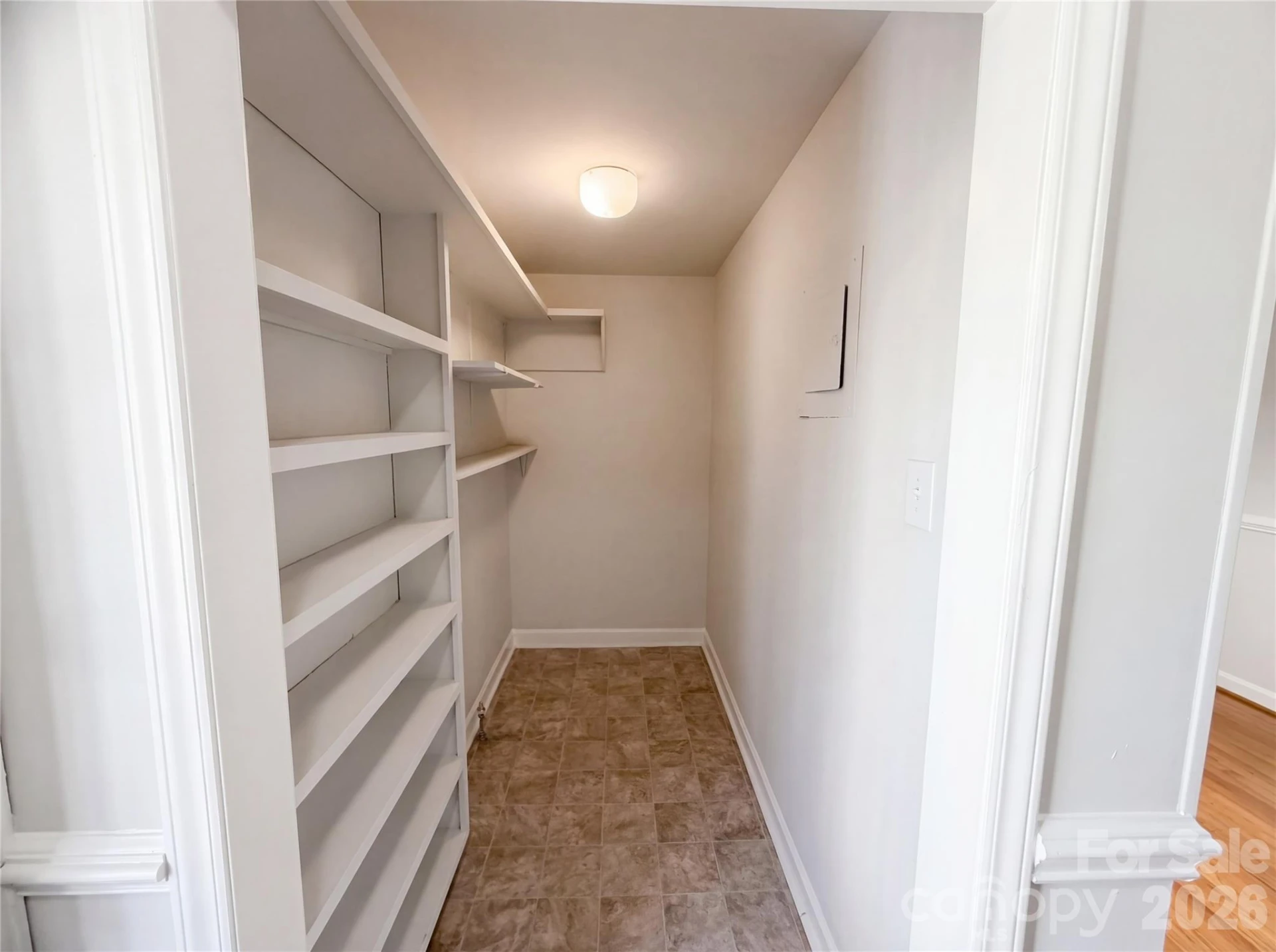 1512 Buckingham Avenue - Photo 8