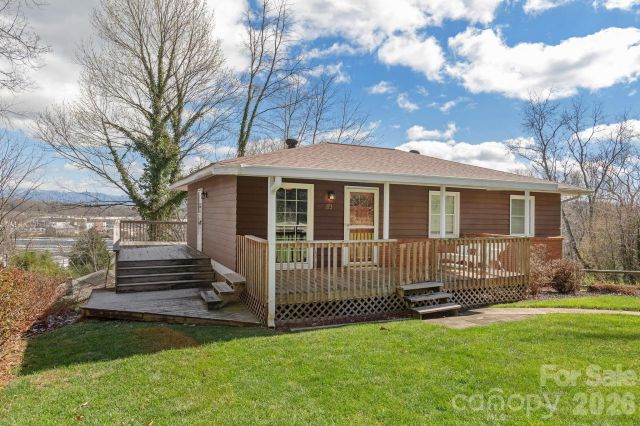 89 Stradley Mountain Road