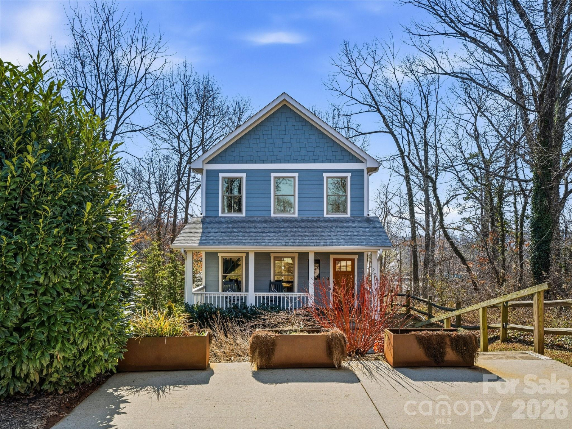 221 Courtland Place - Photo 5