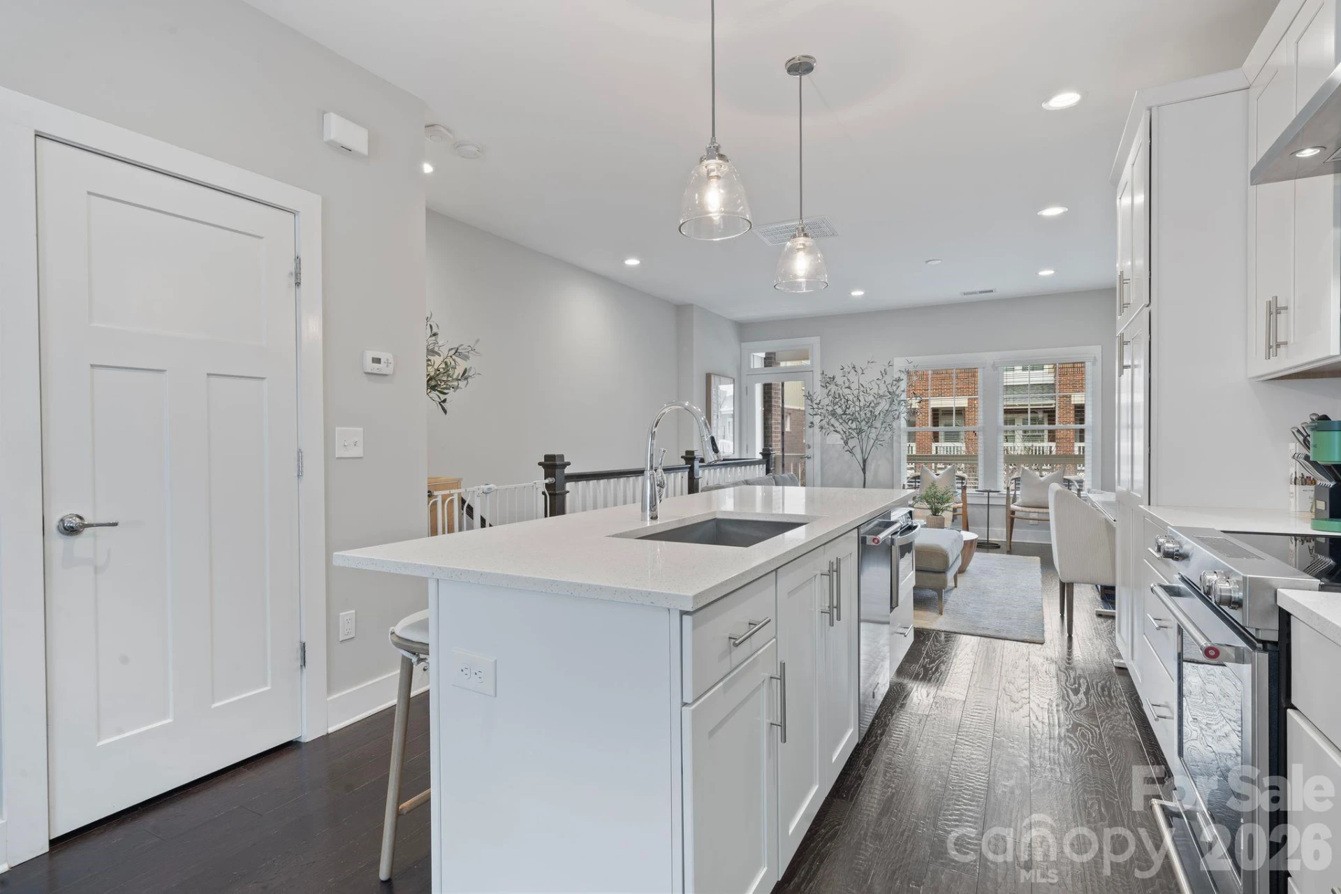 1214 Macomb Place - Photo 12
