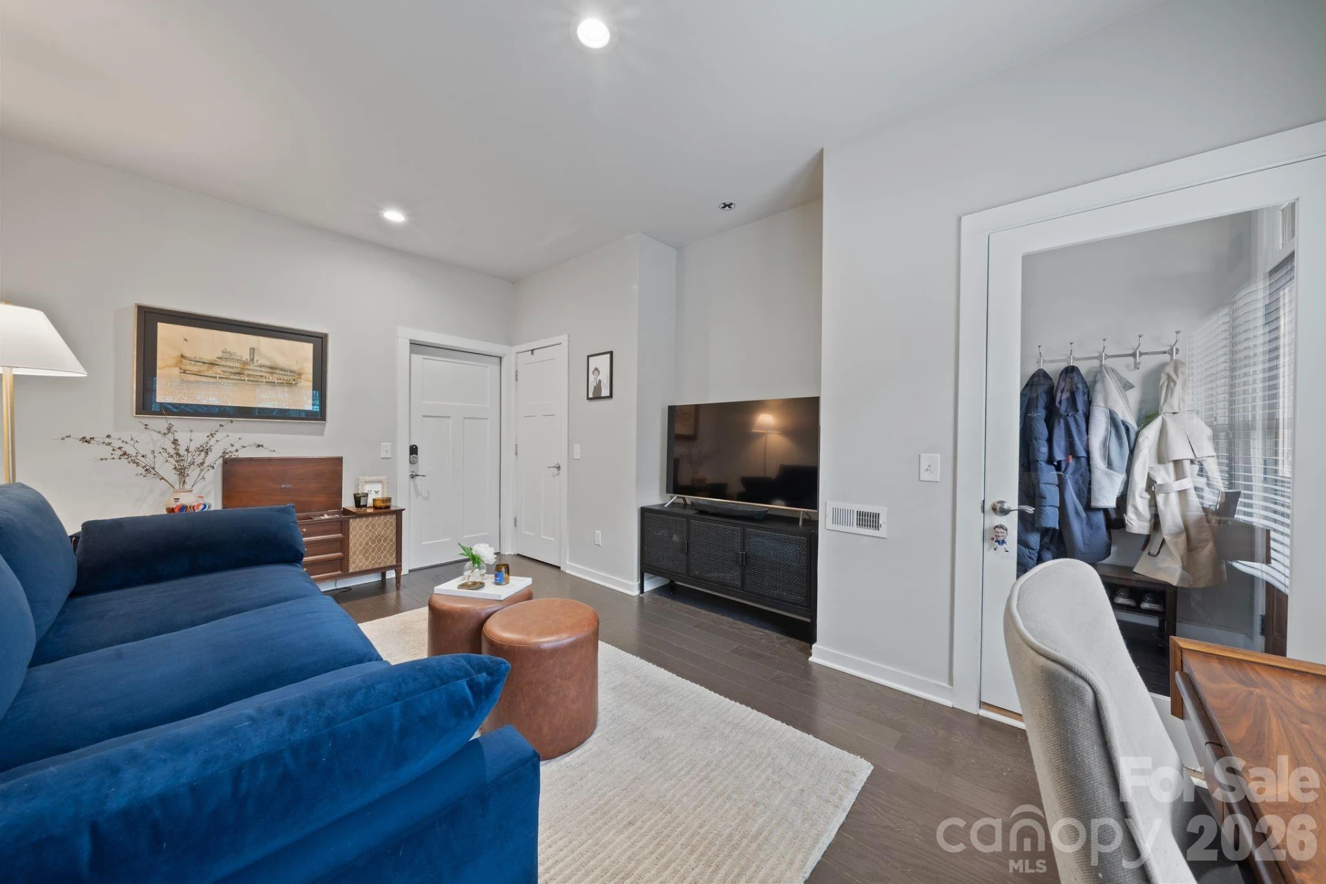 1214 Macomb Place - Photo 6