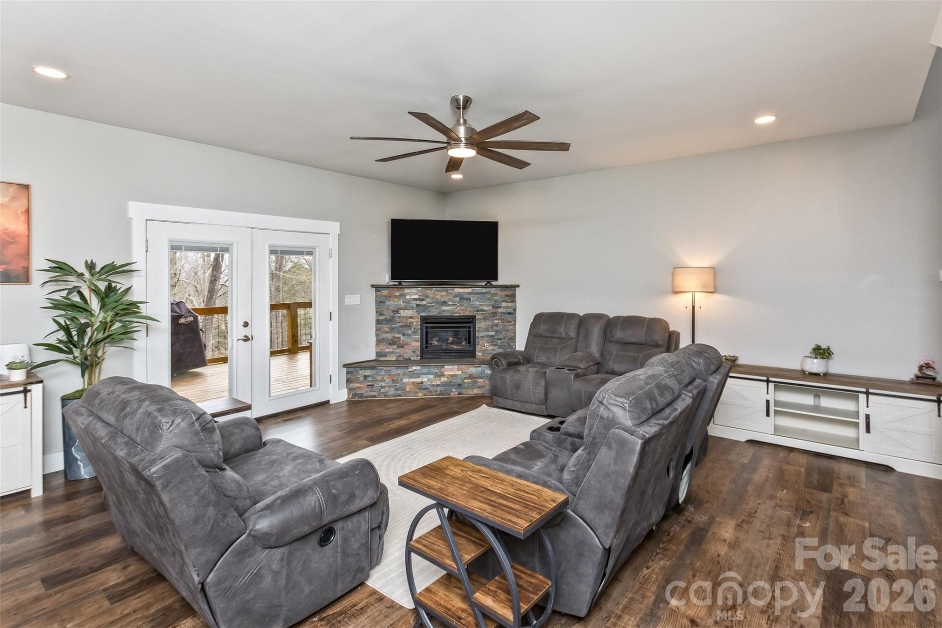 46 Carden Drive #10 - Photo 15