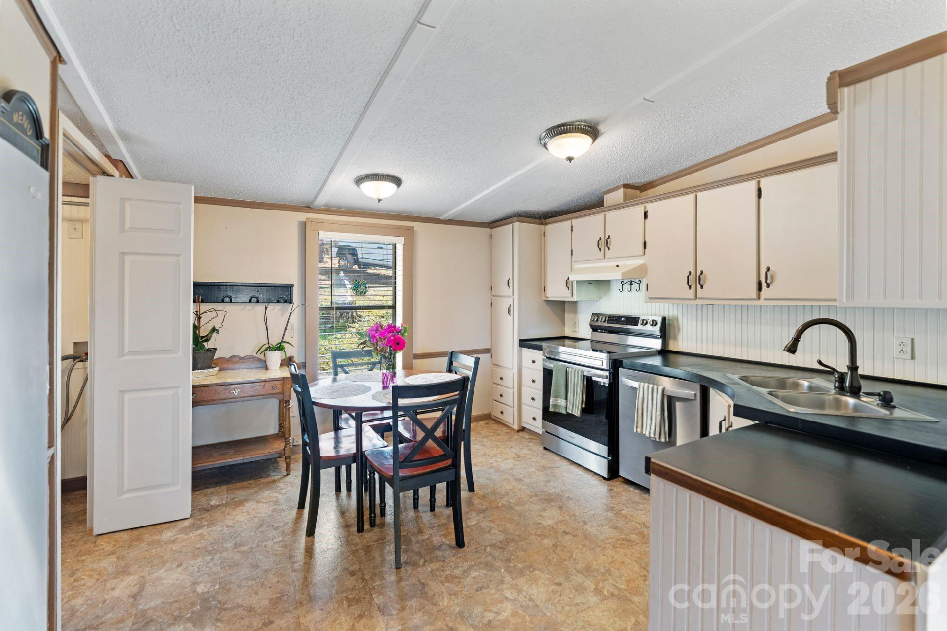 2496 Messer Street - Photo 9