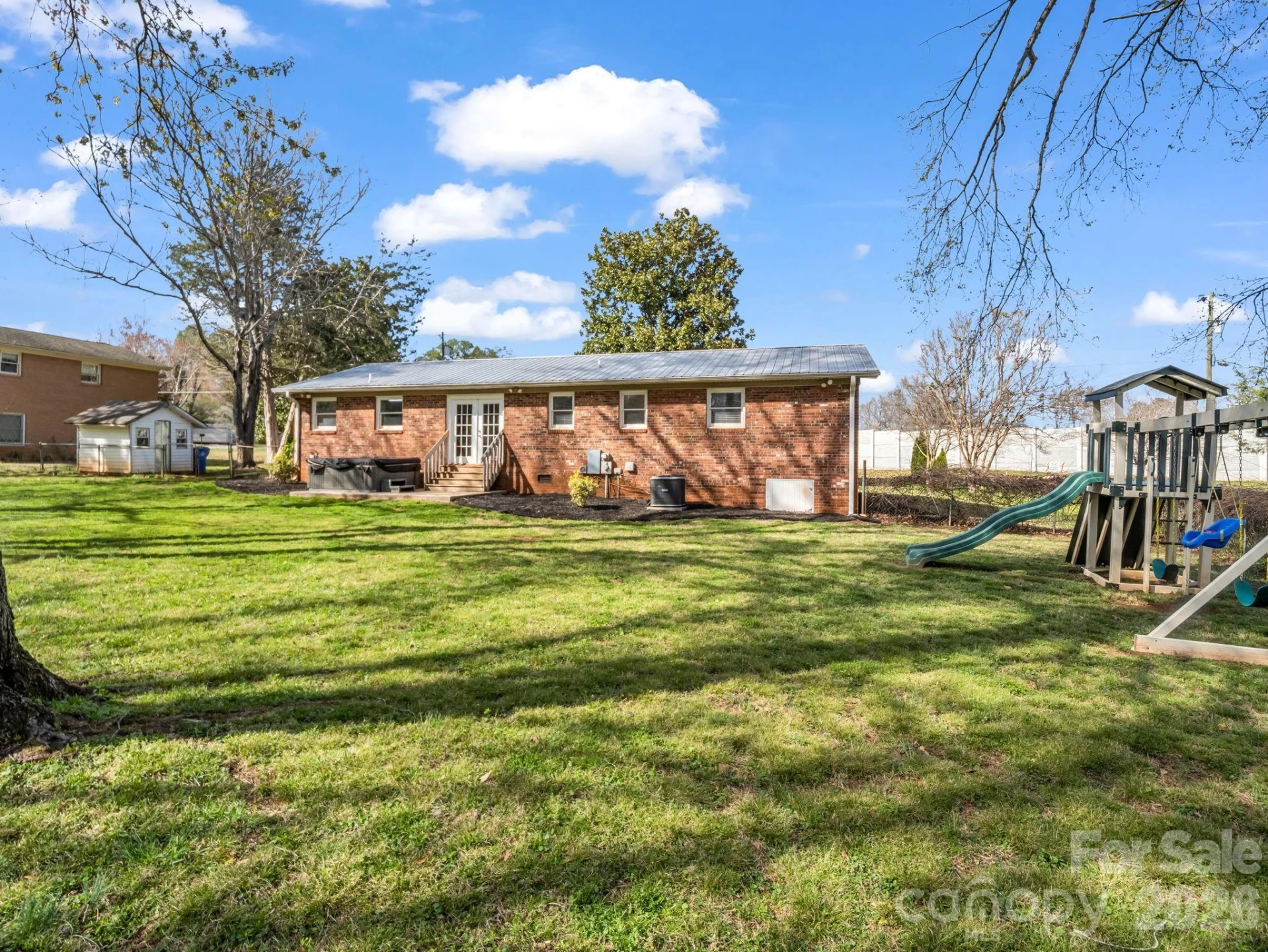 242 Cedar Lane - Photo 2
