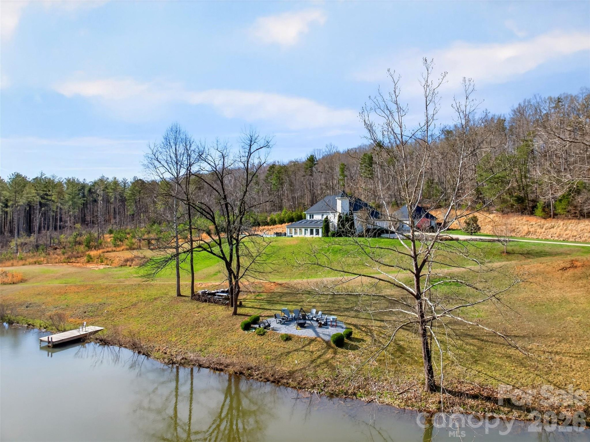 300 Springhill Drive - Photo 2