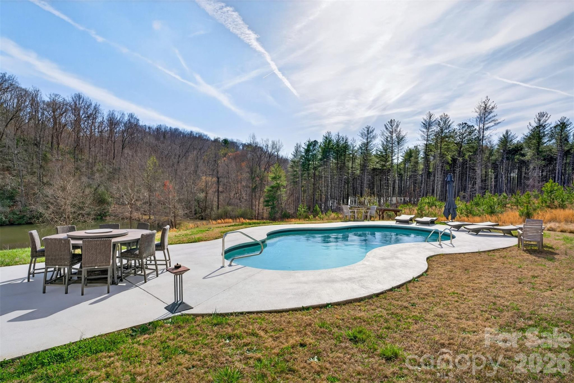 300 Springhill Drive - Photo 16