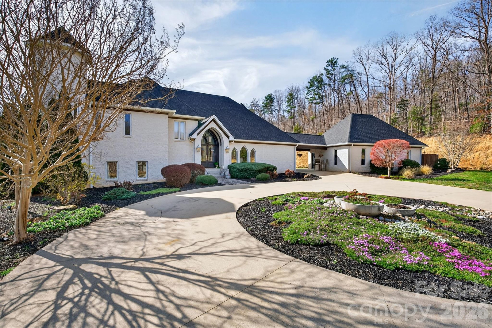 300 Springhill Drive - Photo 9