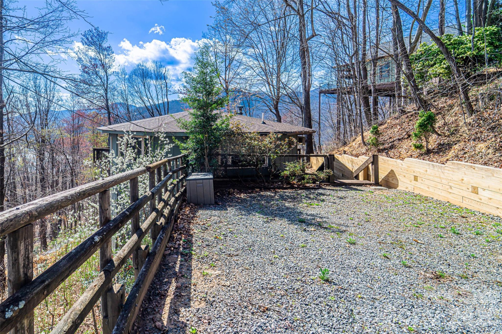 503 Youngs Mountain Drive - Photo 2