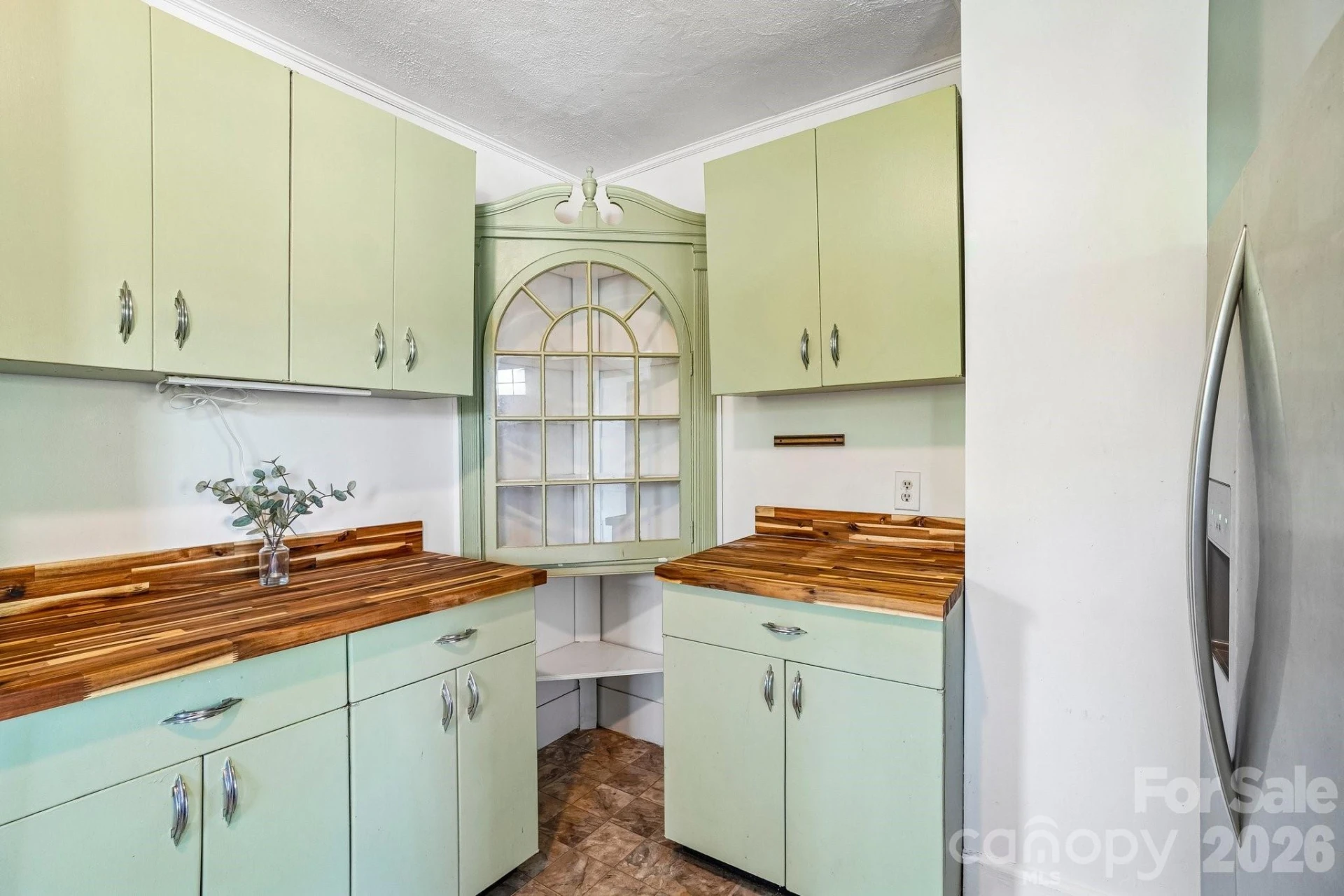 7 Oteen Park Place - Photo 8
