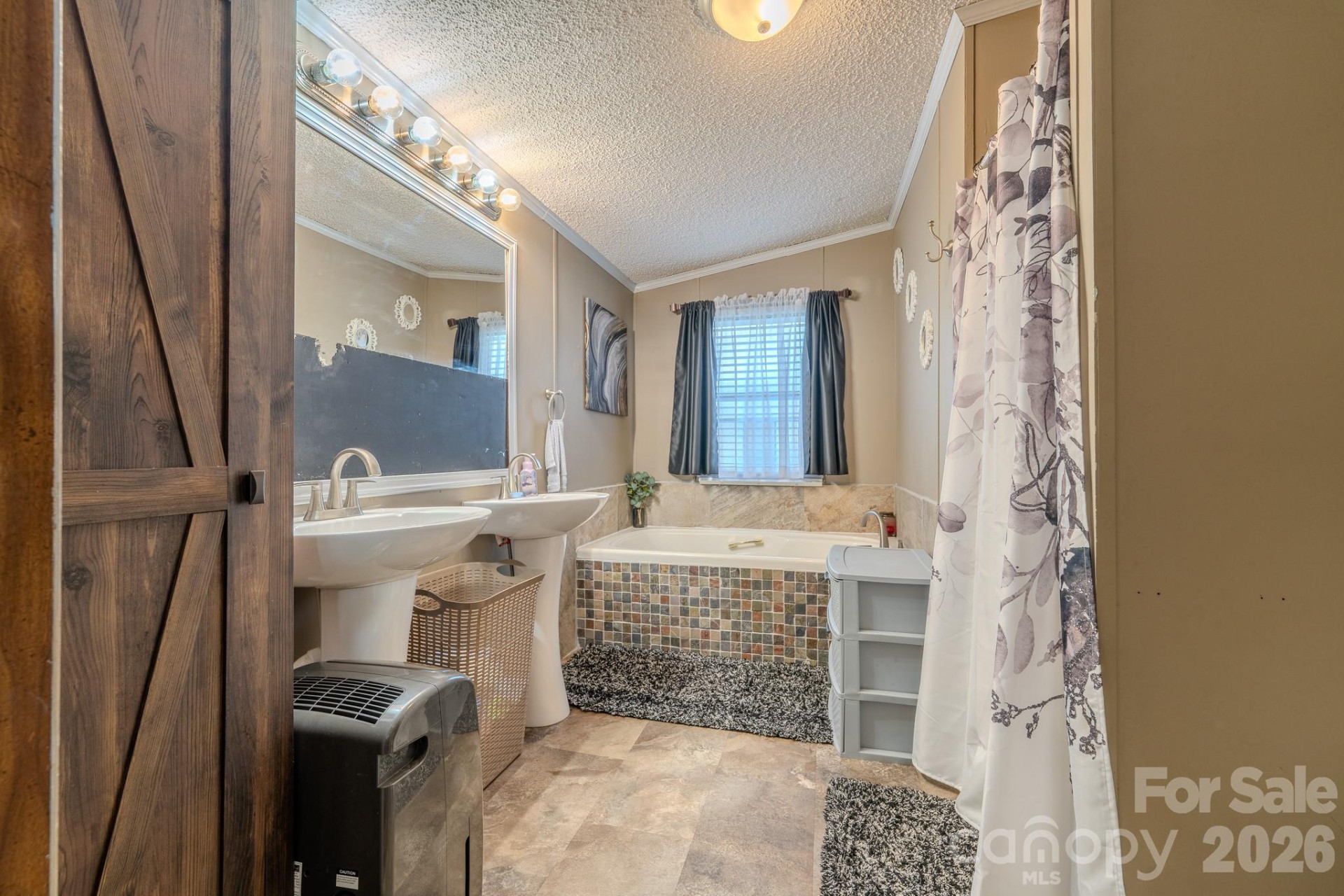 672 Upper Hanging Rock Road - Photo 21