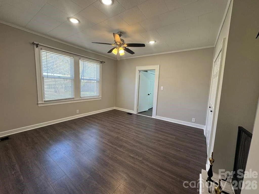 741 Brooklyn Avenue - Photo 15