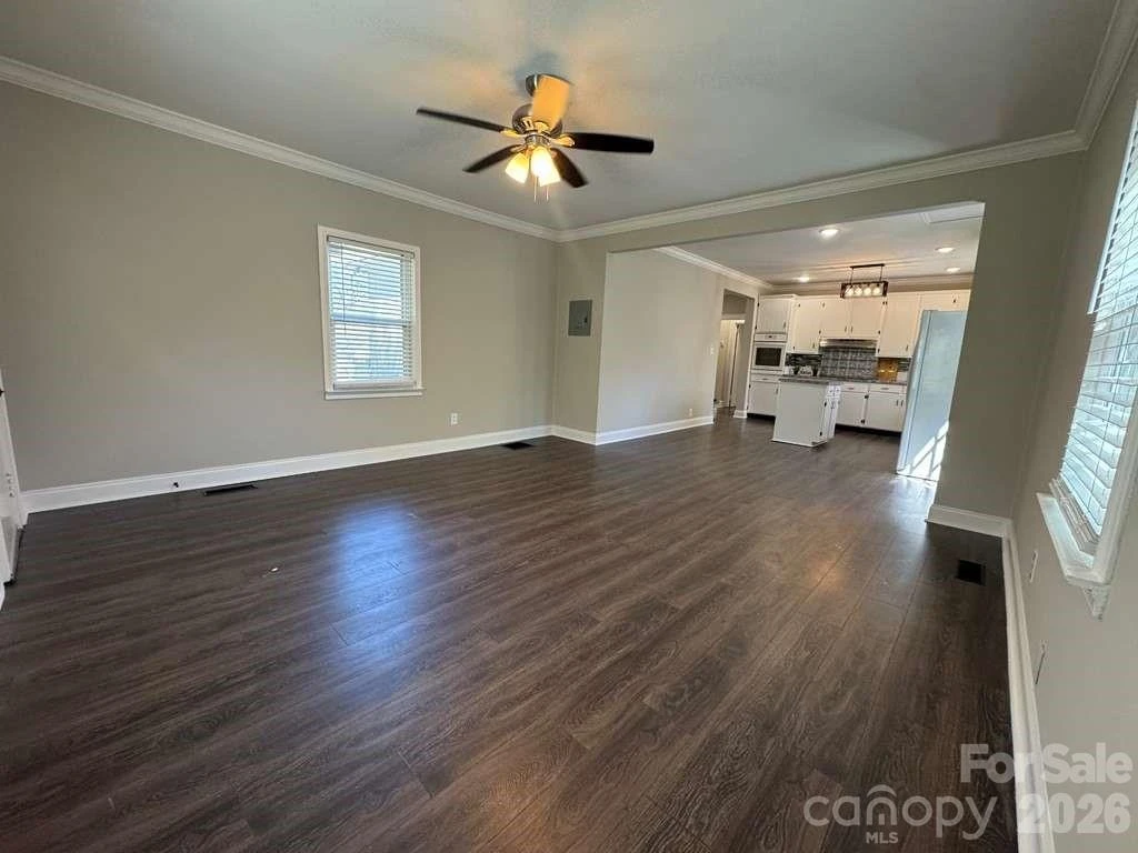 741 Brooklyn Avenue - Photo 9